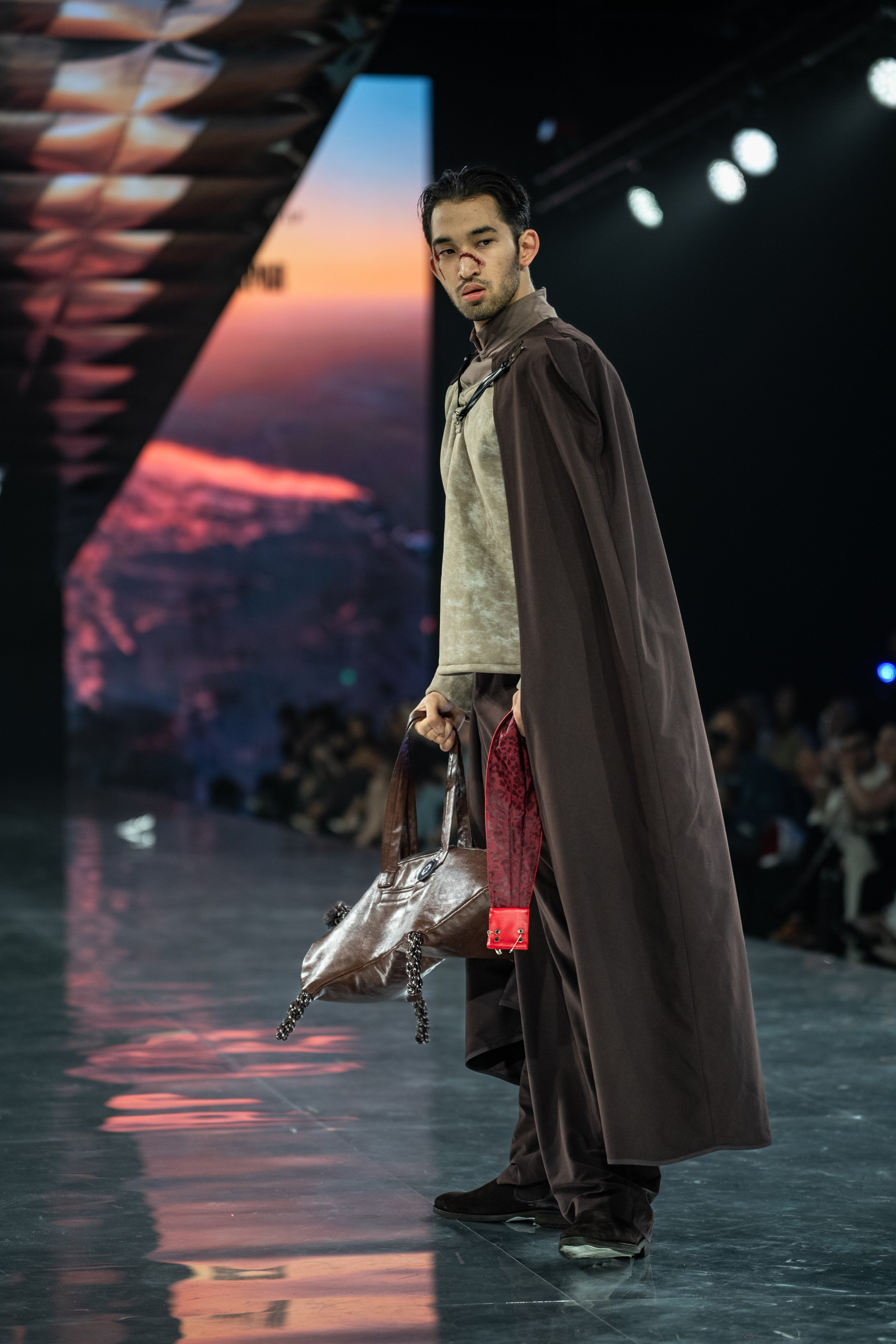 Visa Fashion Week Almaty Pre-Fall 2026 GAZHAIYIP. Сайт Алматинского НЮ АРТ, будуар и фэшн фотографа Дениса Карпенко