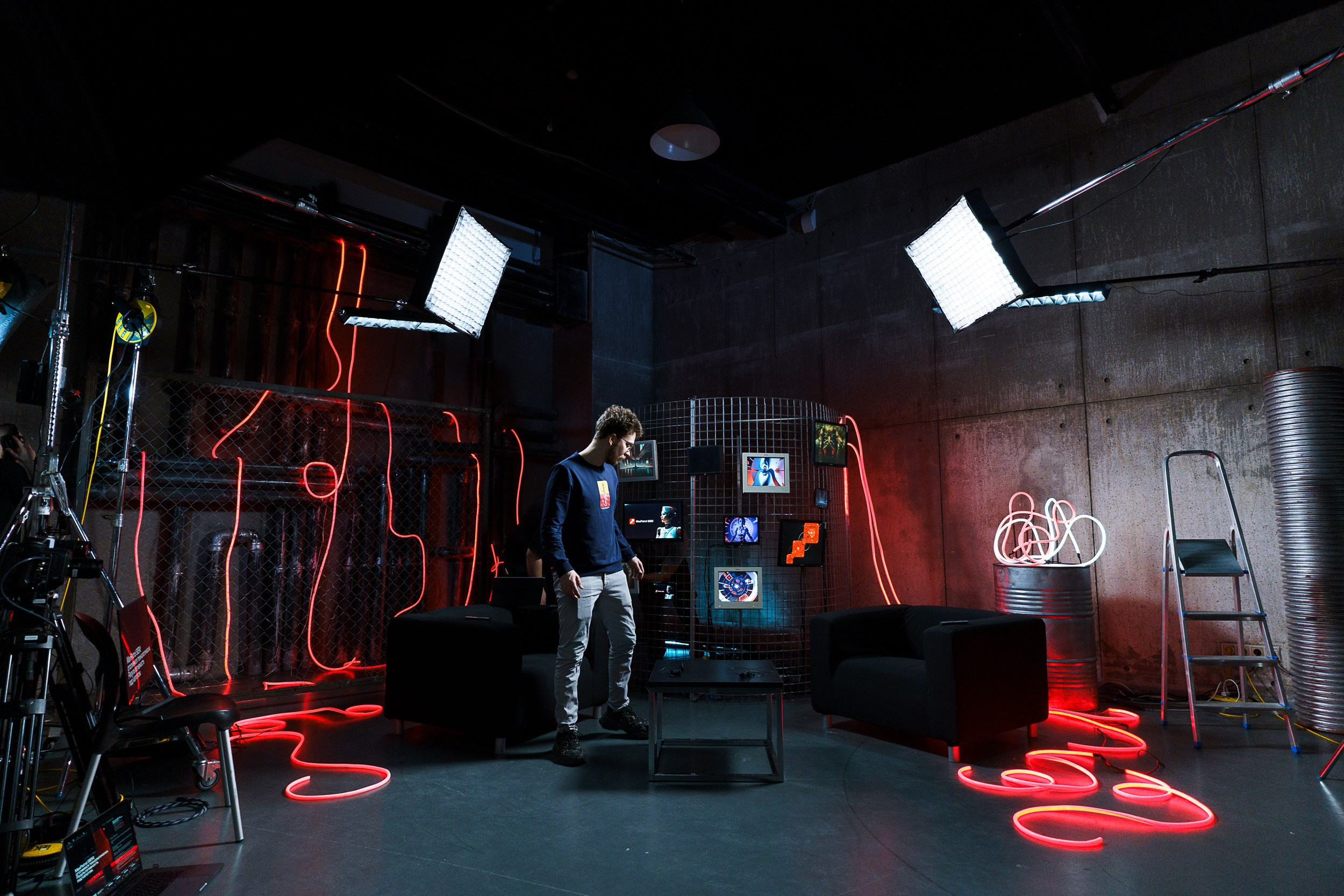 Бэкстейдж подкаста и ютуб шоу. Концертный и портретный фотограф Москва и Санкт-Петербург