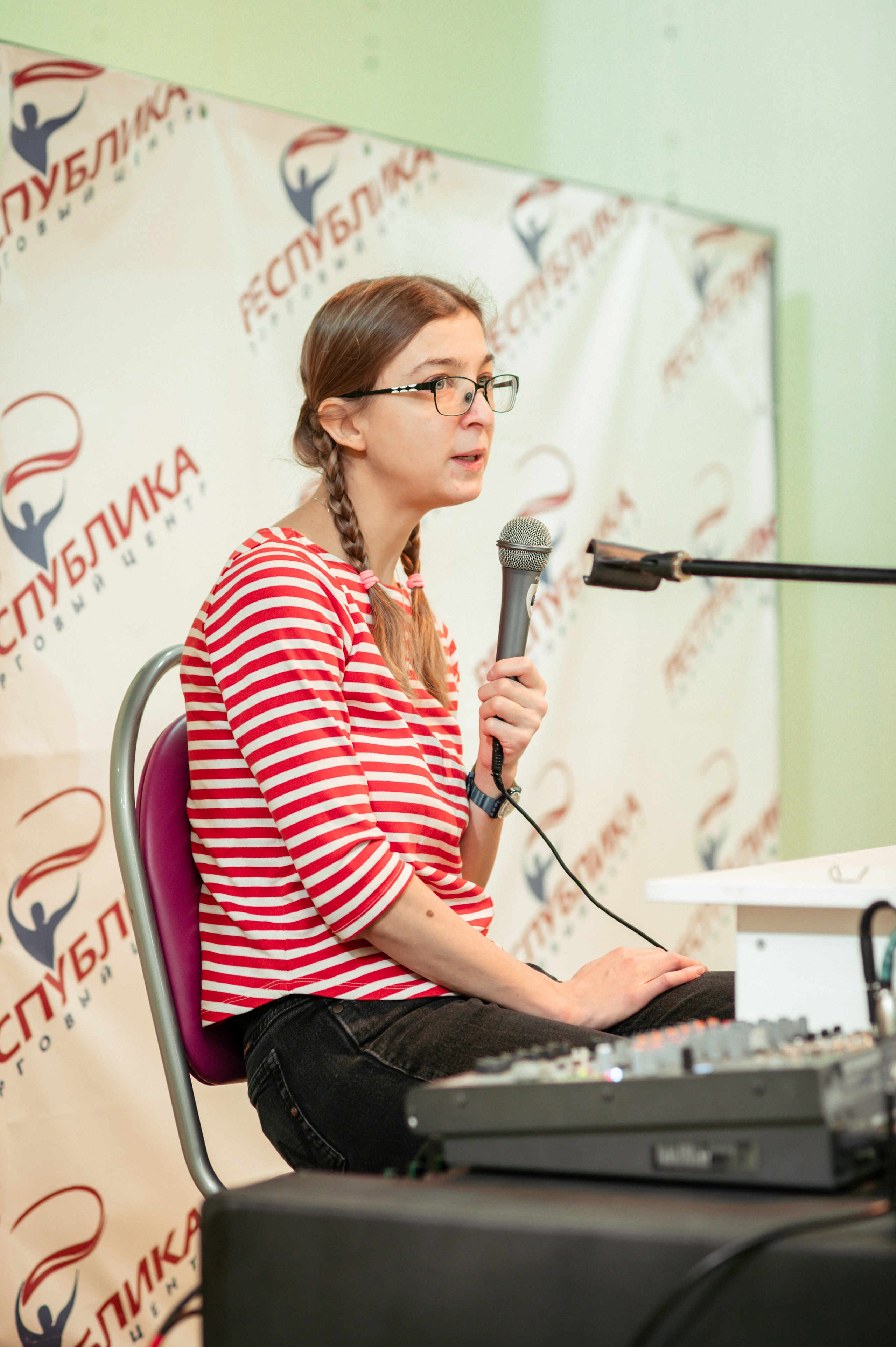 Ася Казанцева 19.11.23 #Читайгород. Фотограф Елена Новикова