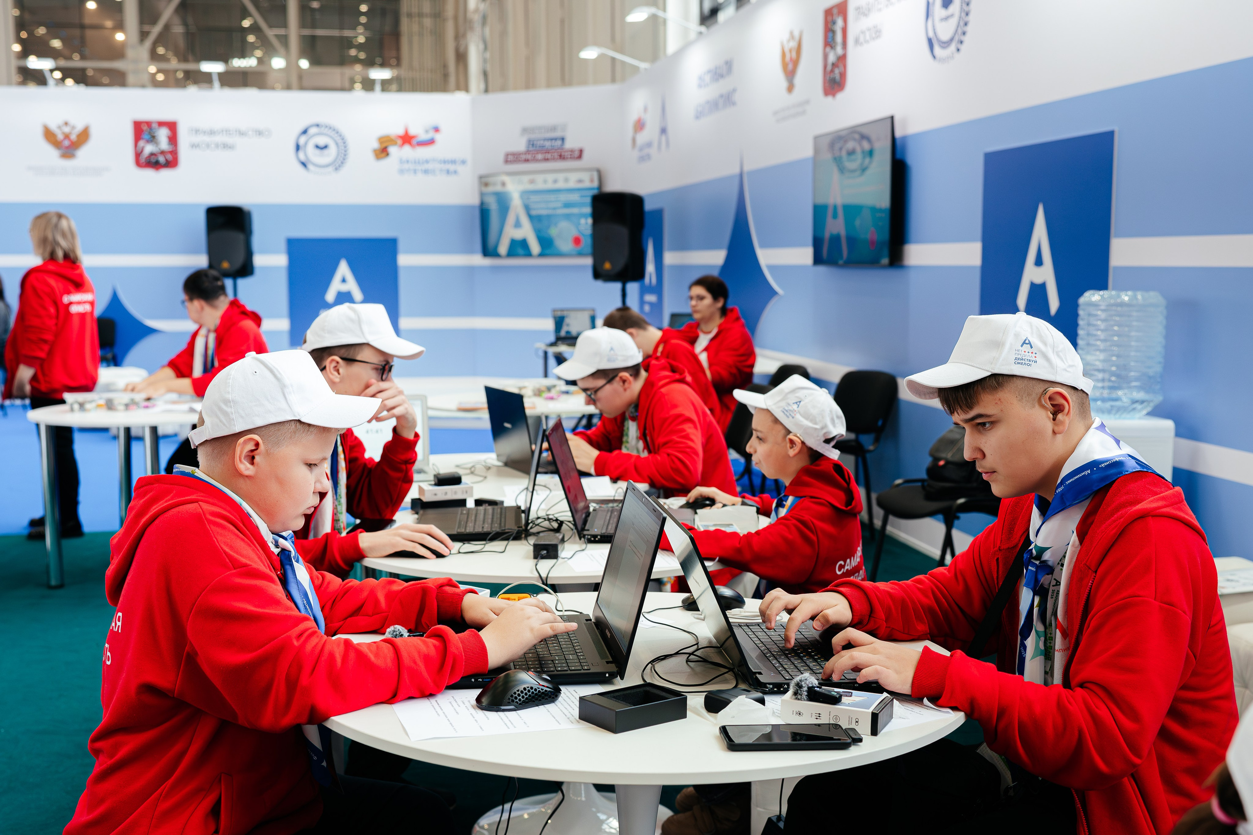 Абилимпикс 2025. Коммерческий фотограф в Санкт-Петербурге Анна Кобзарь