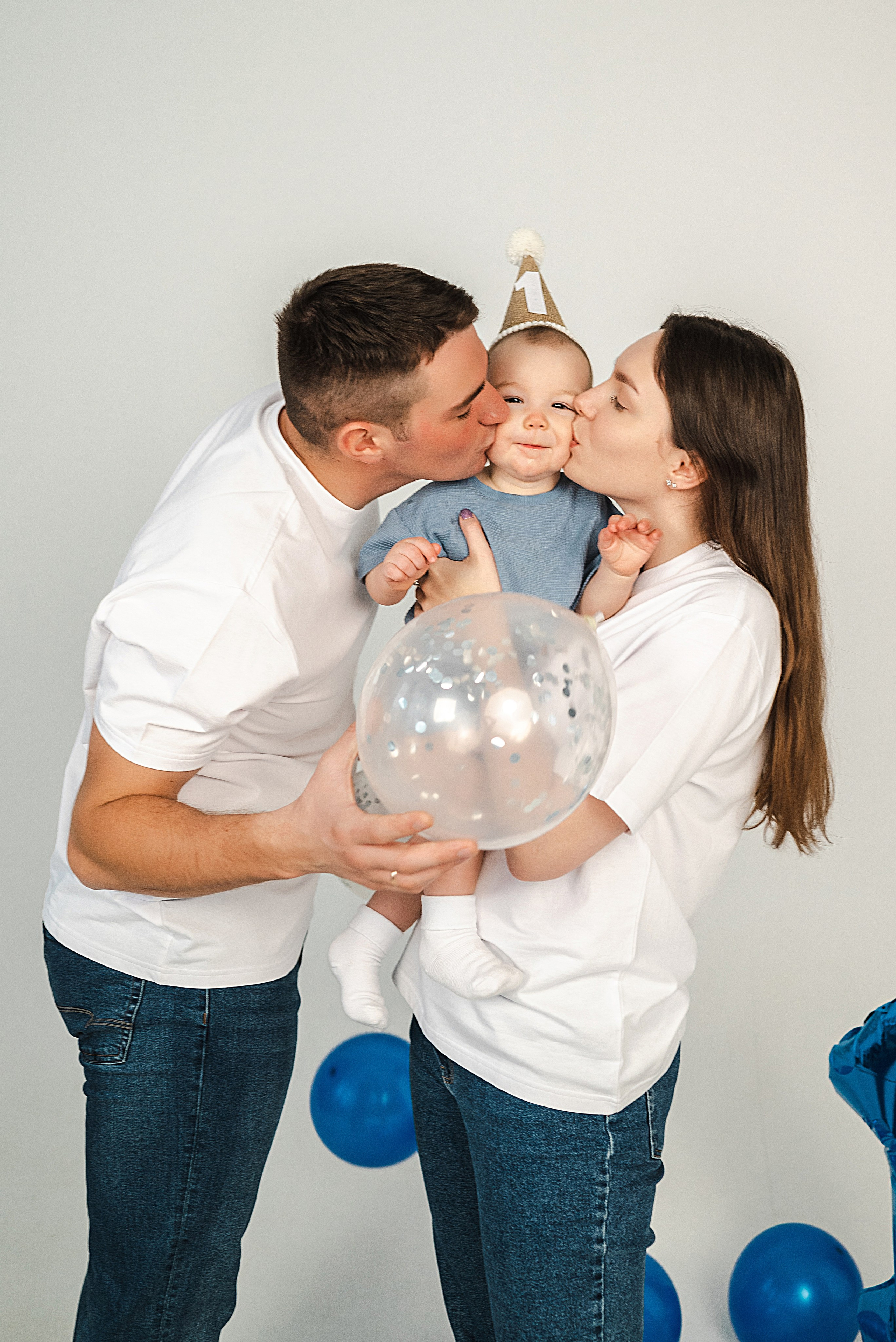 Фотосессия малышей годовасиков в Каменске-Шахтинском и Ростове. Фотограф в Каменске-Шахтинском Ольга Сагал