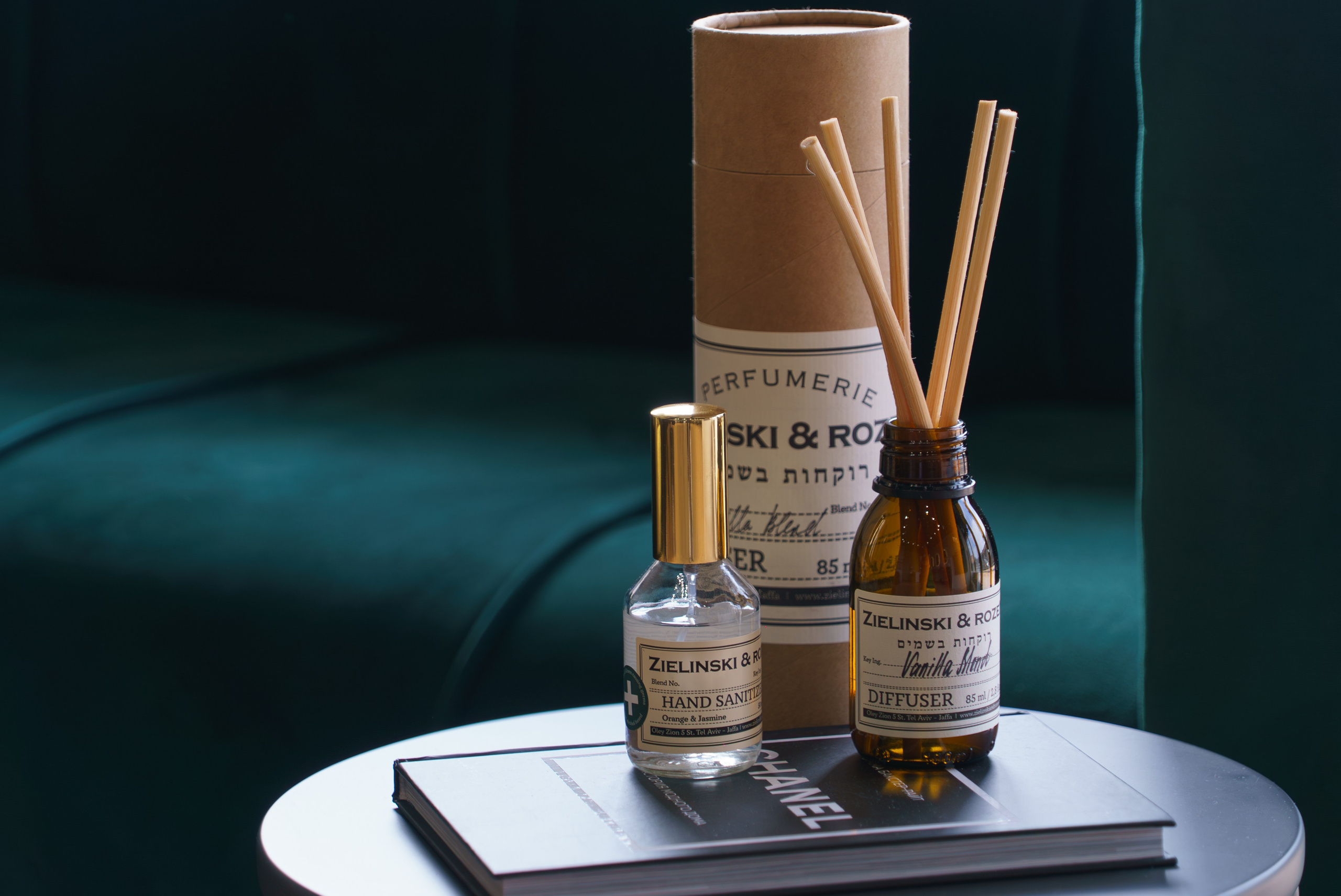 Профессиональная интерьерная фото и видео съемка студий красоты Яркая интерьерная фотосъемка для бьюти-коворкинга и студий. Шедевры для Вас! Фотограф и Видеограф в Краснодаре Пахиев Руслан