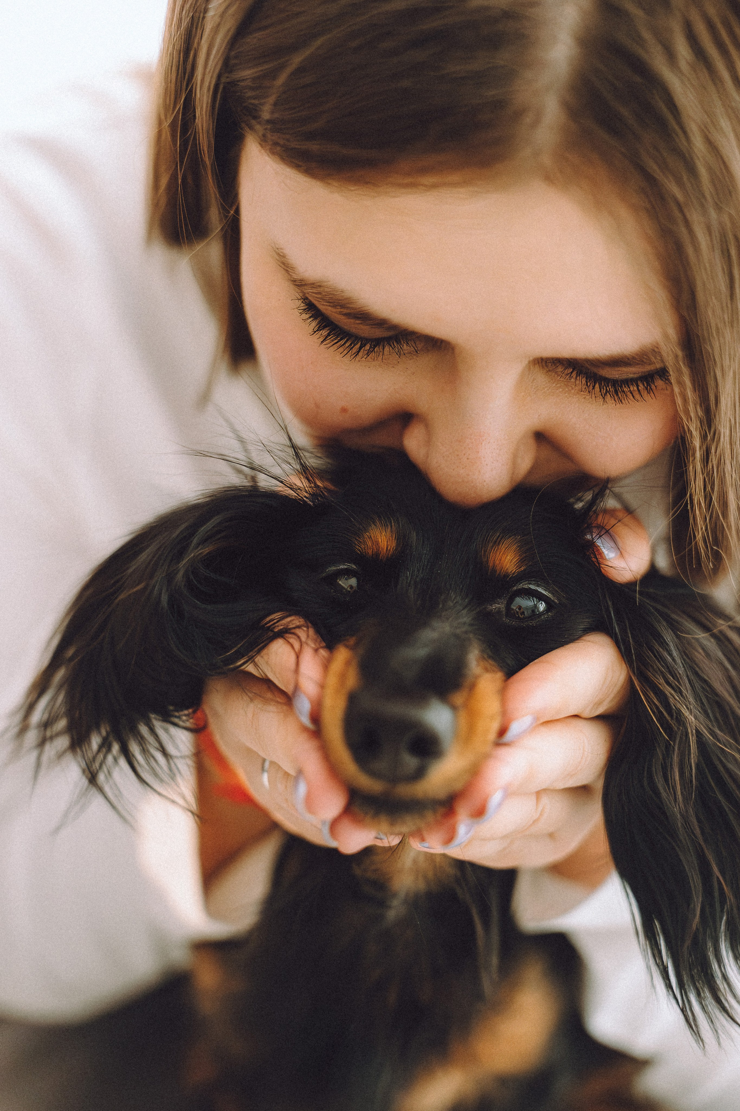 Натали, Свят и Эни