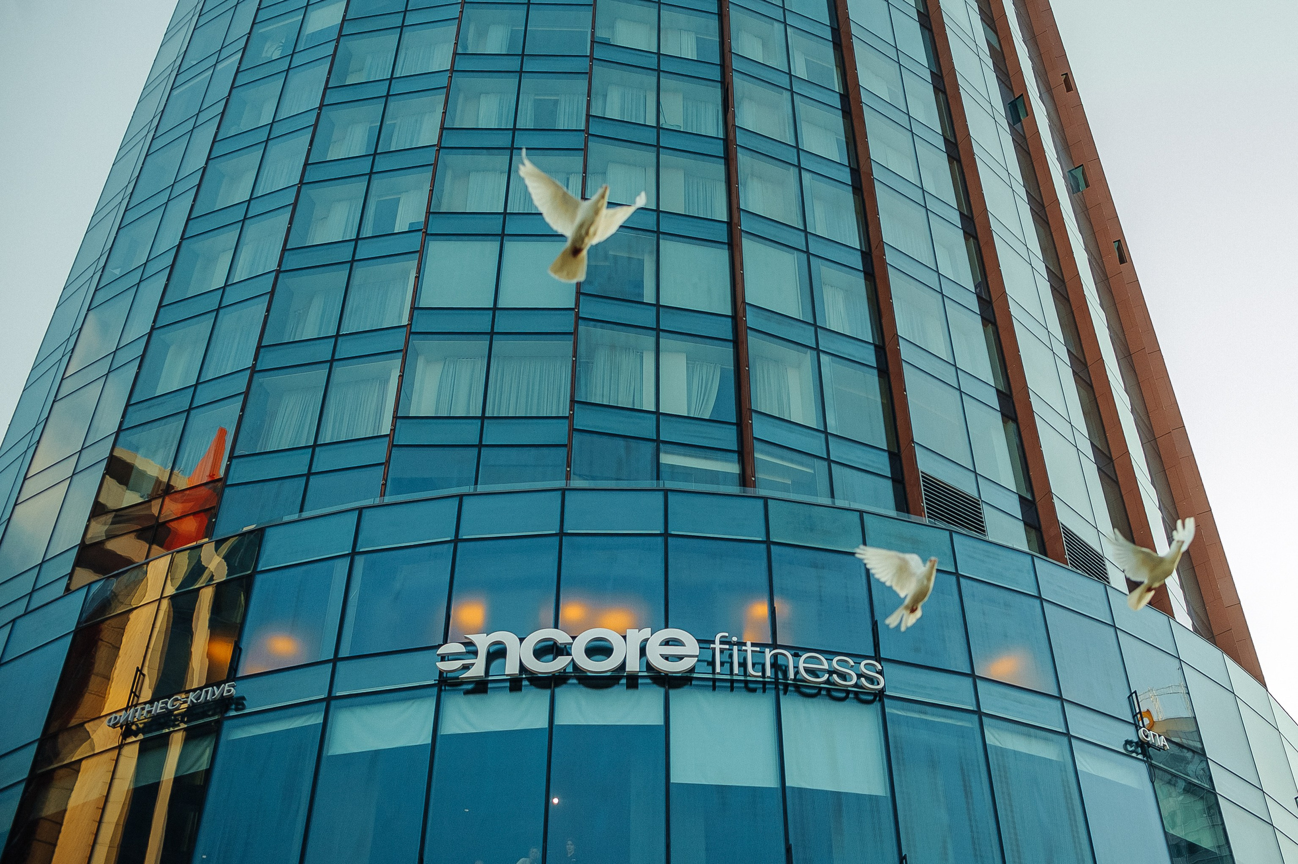 Годовщина свадьбы в Atmosfera. Свадебный фотограф в Екатеринбурге Артём Зайнетдинов