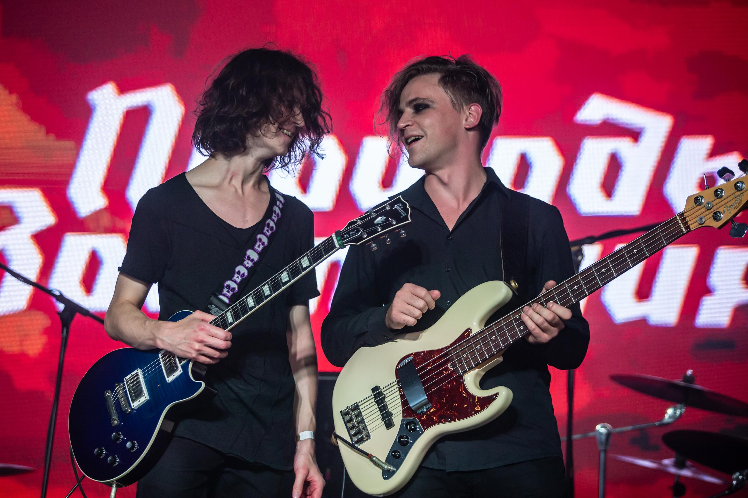 ПЛОЩАДЬ ВОССТАНИЯ (ЖИВОЙ). Фотограф Сонкина Татьяна