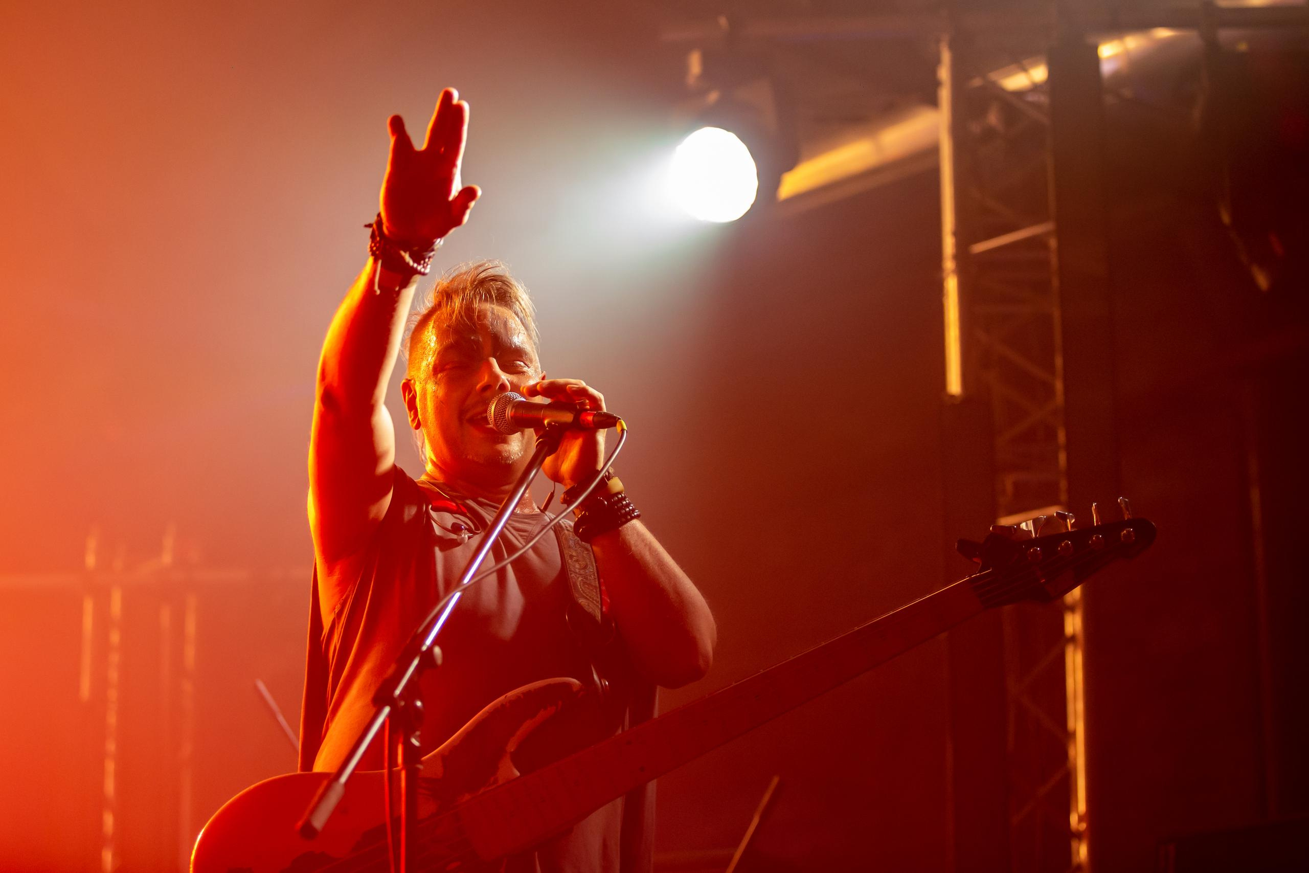 СКВОРЦЫ СТЕПАНОВА (ЖИВОЙ). Фотограф Сонкина Татьяна