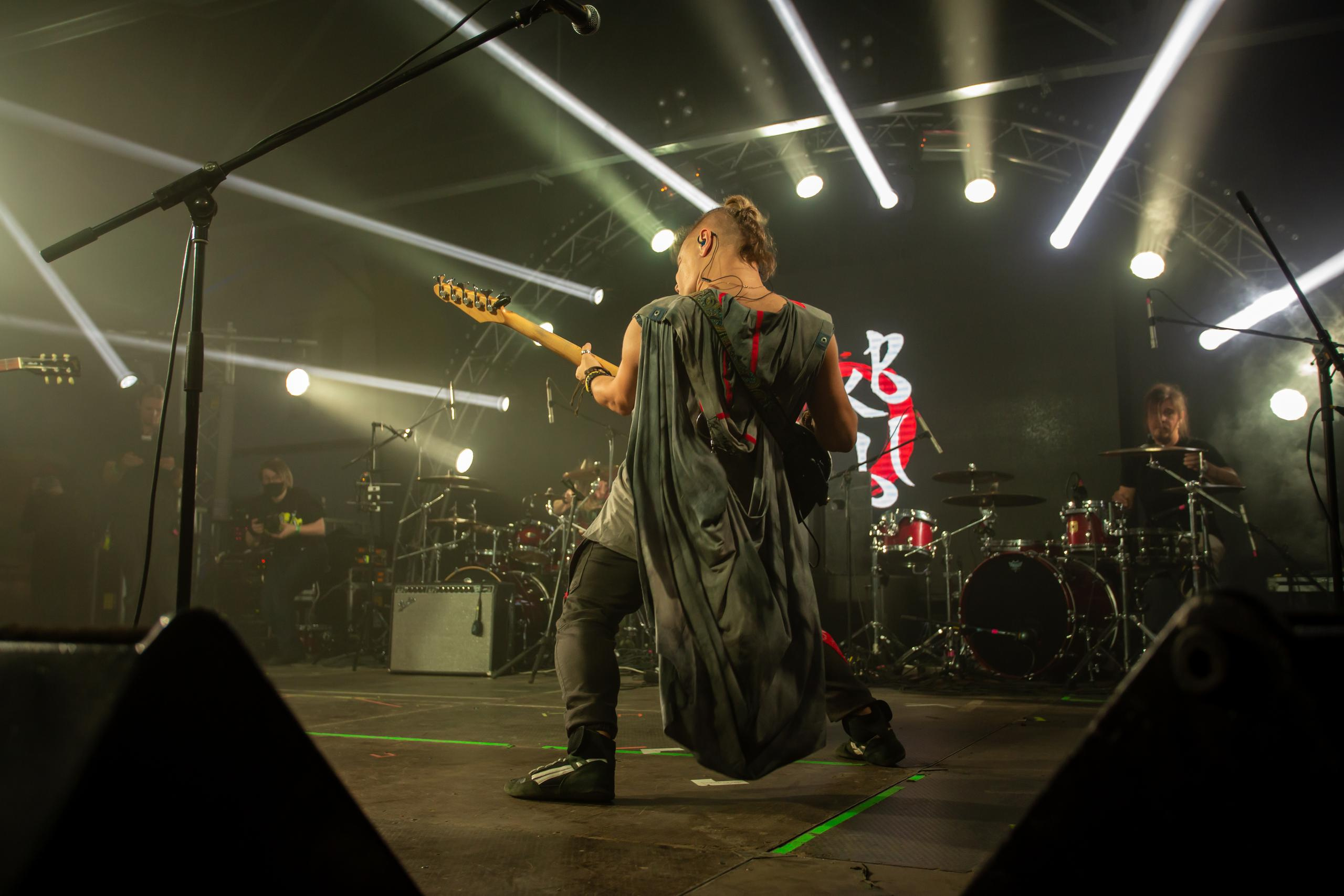 СКВОРЦЫ СТЕПАНОВА (ЖИВОЙ). Фотограф Сонкина Татьяна