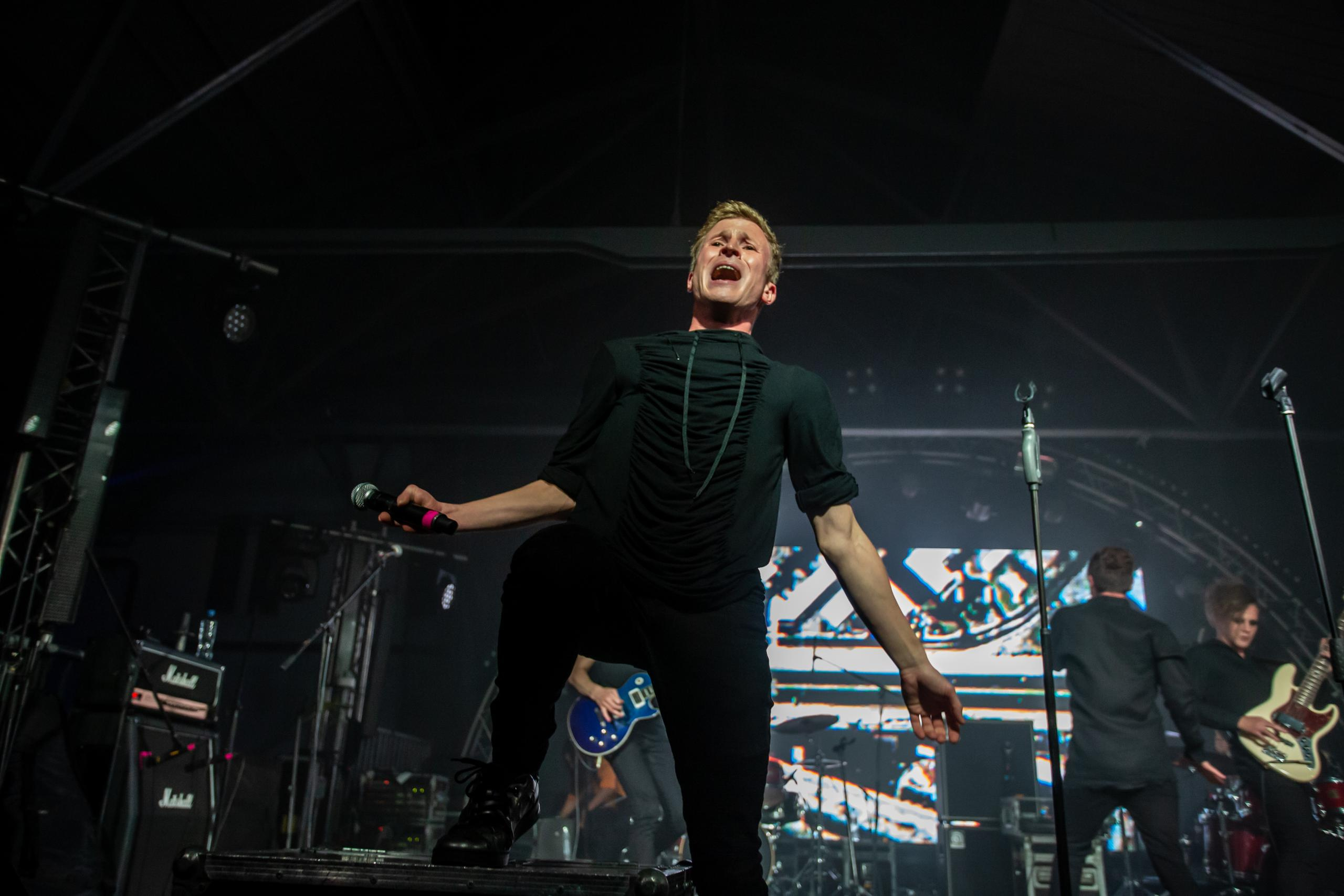 ПЛОЩАДЬ ВОССТАНИЯ (ЖИВОЙ). Фотограф Сонкина Татьяна