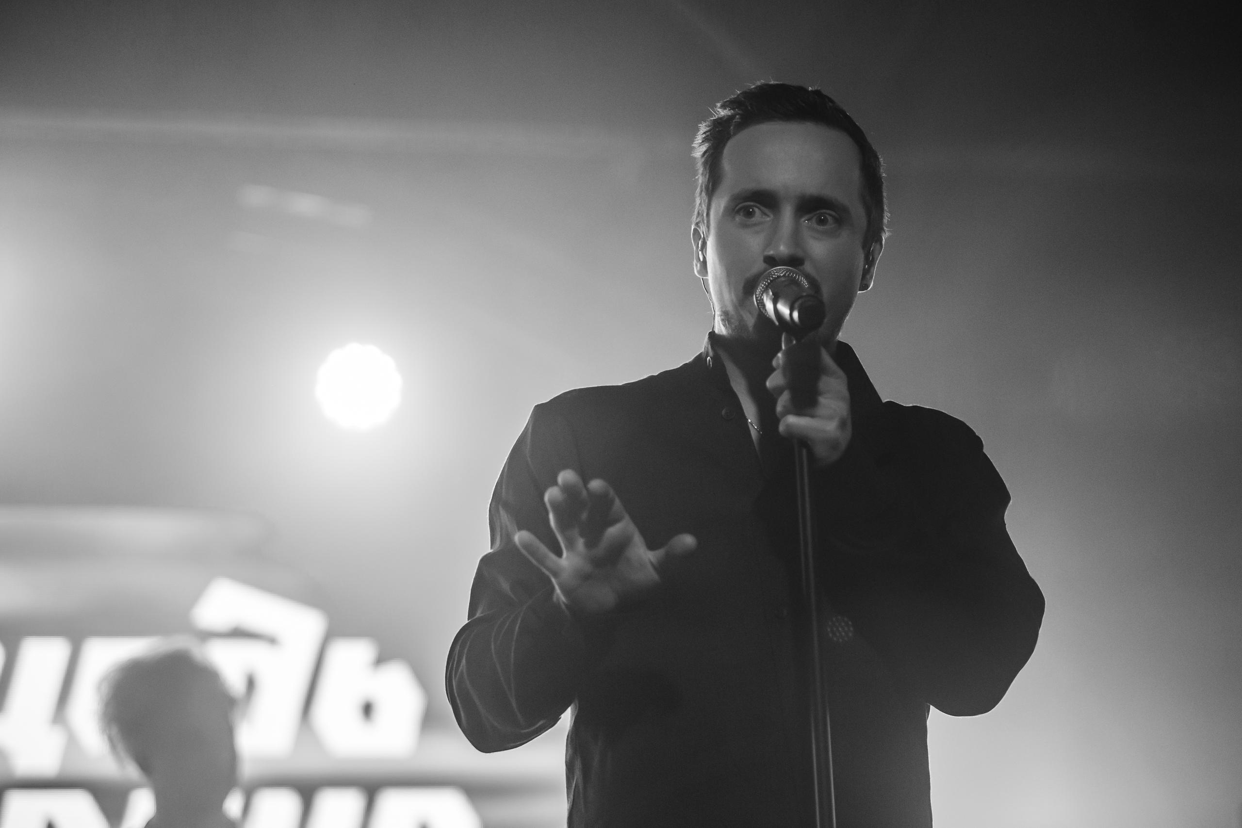 ПЛОЩАДЬ ВОССТАНИЯ (ЖИВОЙ). Фотограф Сонкина Татьяна