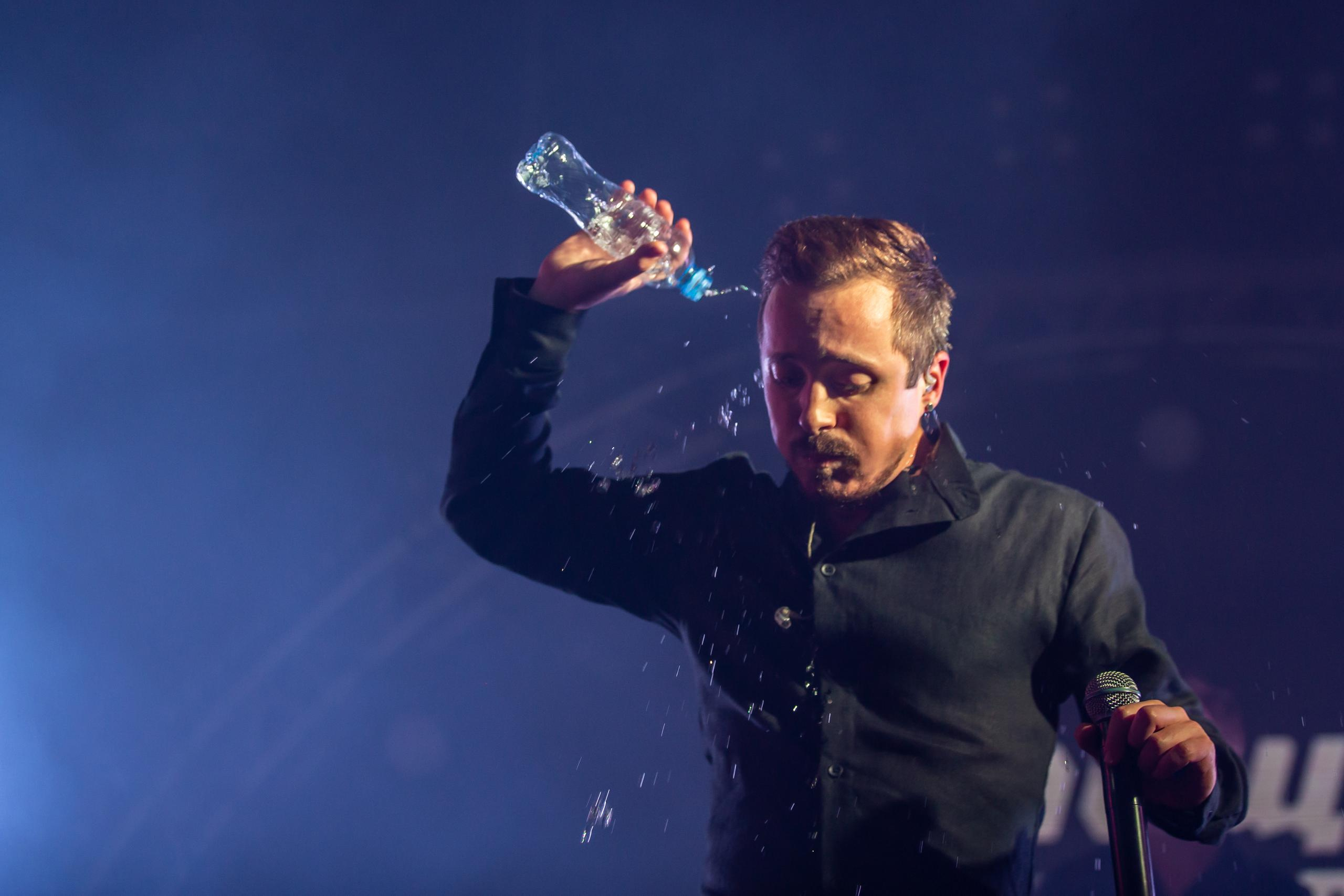 ПЛОЩАДЬ ВОССТАНИЯ (ЖИВОЙ). Фотограф Сонкина Татьяна