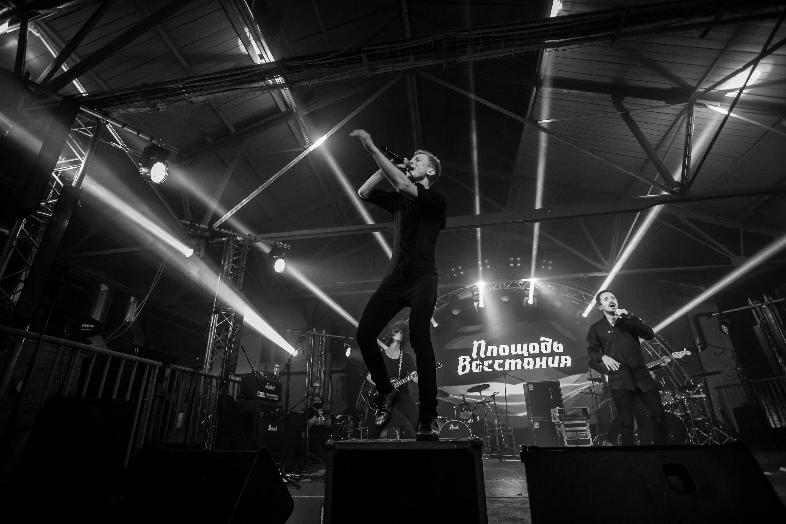 ПЛОЩАДЬ ВОССТАНИЯ (ЖИВОЙ). Фотограф Сонкина Татьяна