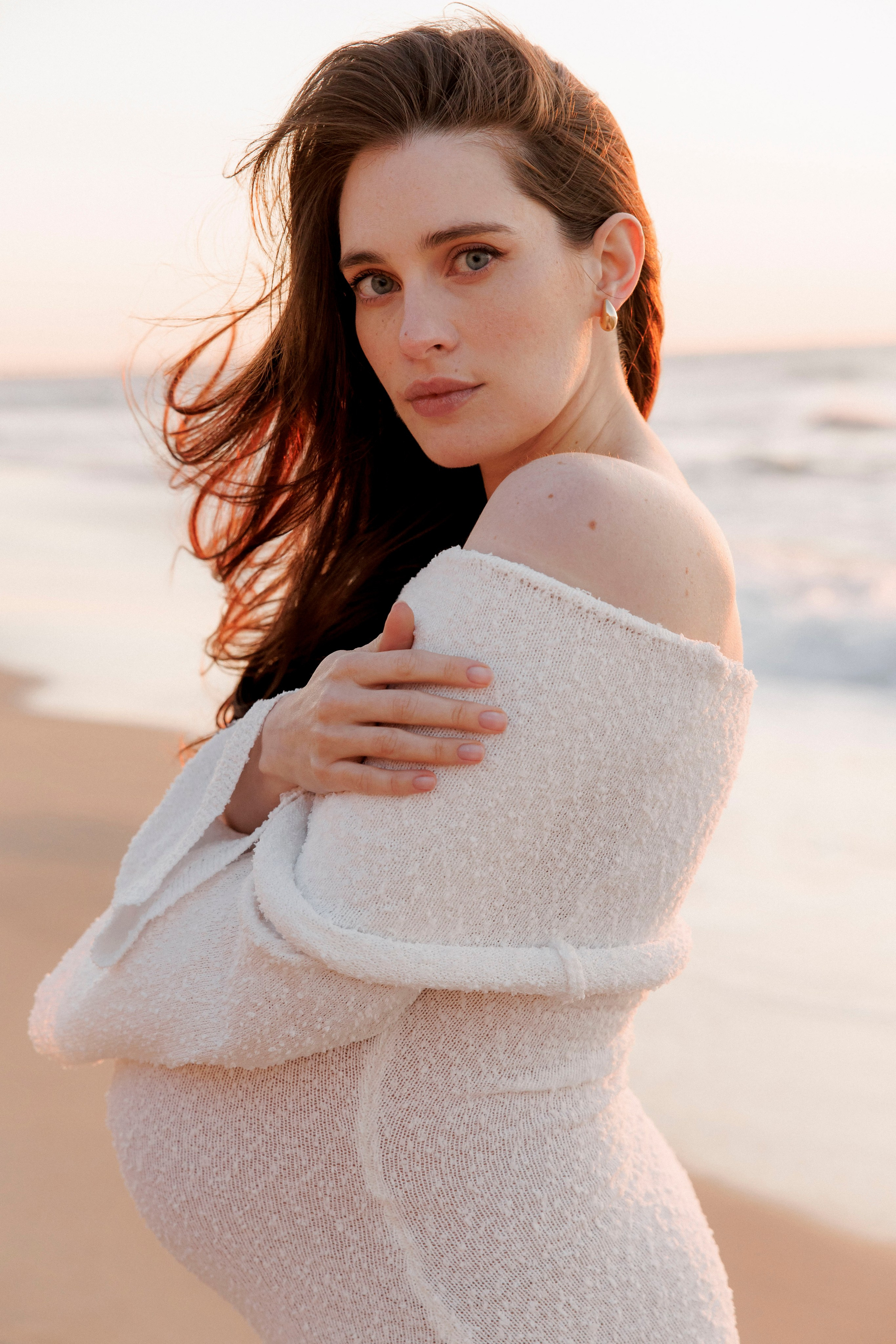 Pregnancy photoshoot (home/park/beach). Главная