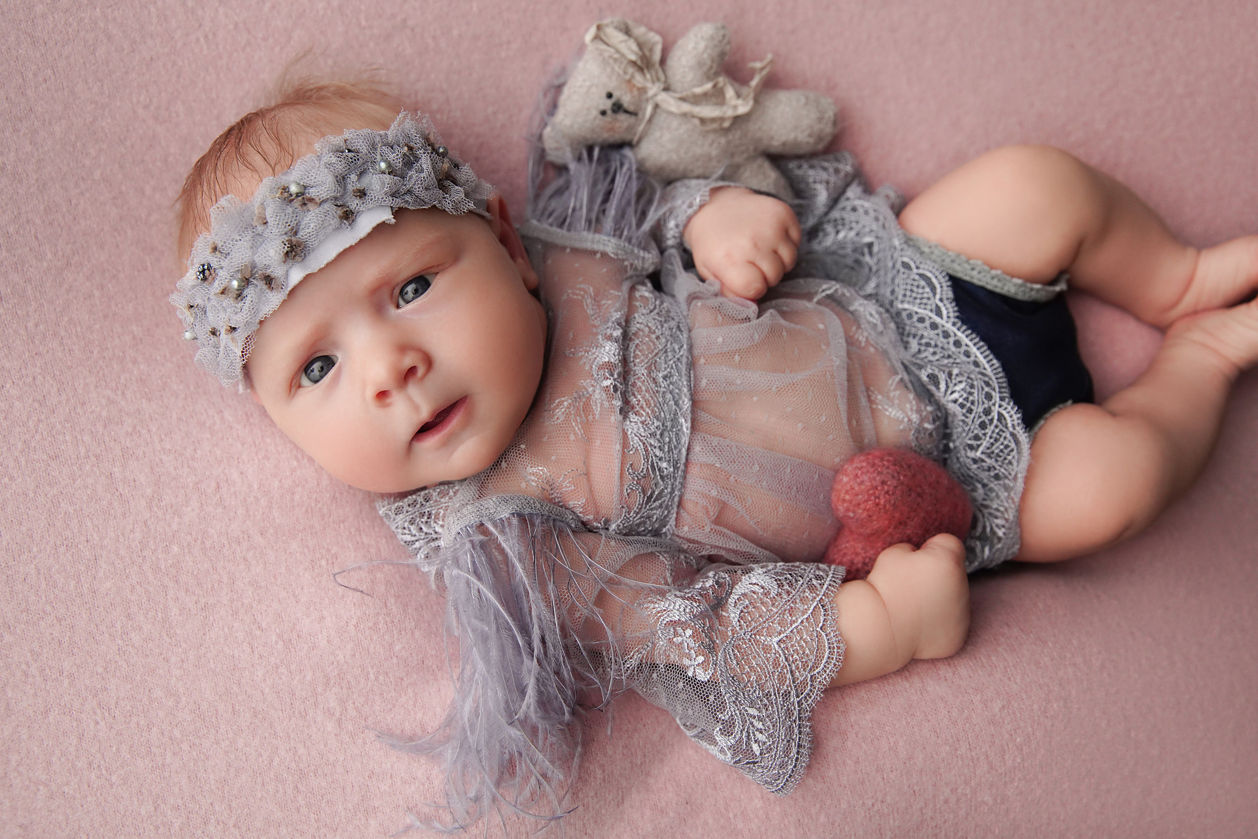 Девочки 2022. Фотограф новорожденных. Семейный и детский фотограф в городе Сургуте