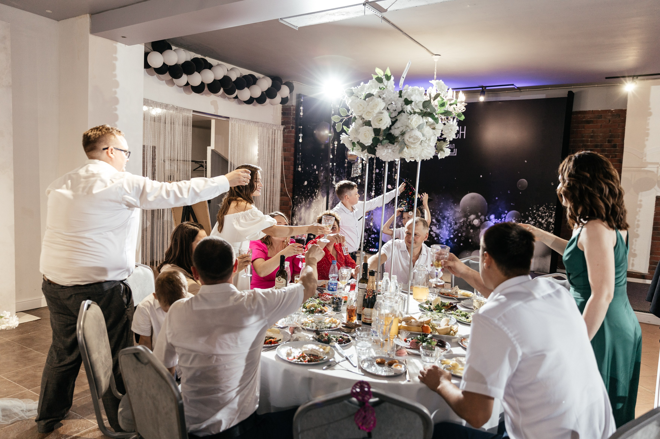 Свадебный фотограф Уфа — Руслан ГабдлисламовЖивые эмоции, красивые кадры, воспоминания на всю жизнь.Работаю по всей Республике Башкортоста. Свадебный фотограф Уфа Руслан Габдлисламов