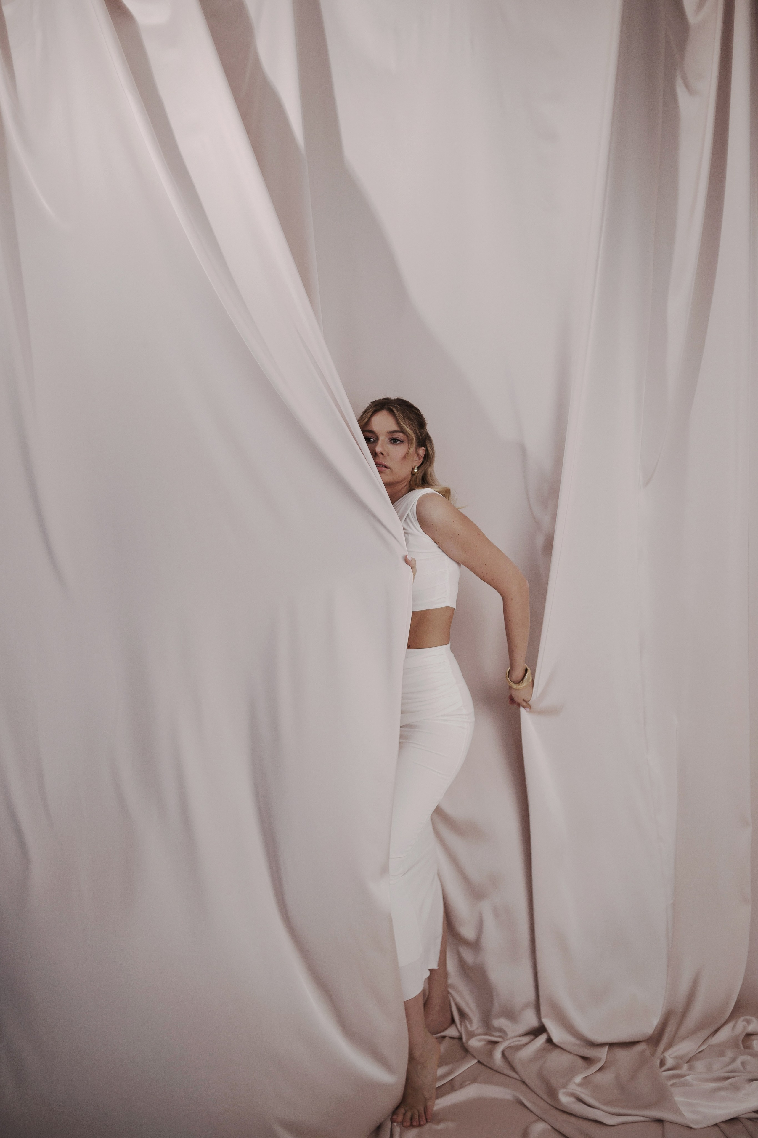 Md: @lovexxxxMuah: @mari.bulatovaOrg: @creative_photodayLoc: @daily_photostudio