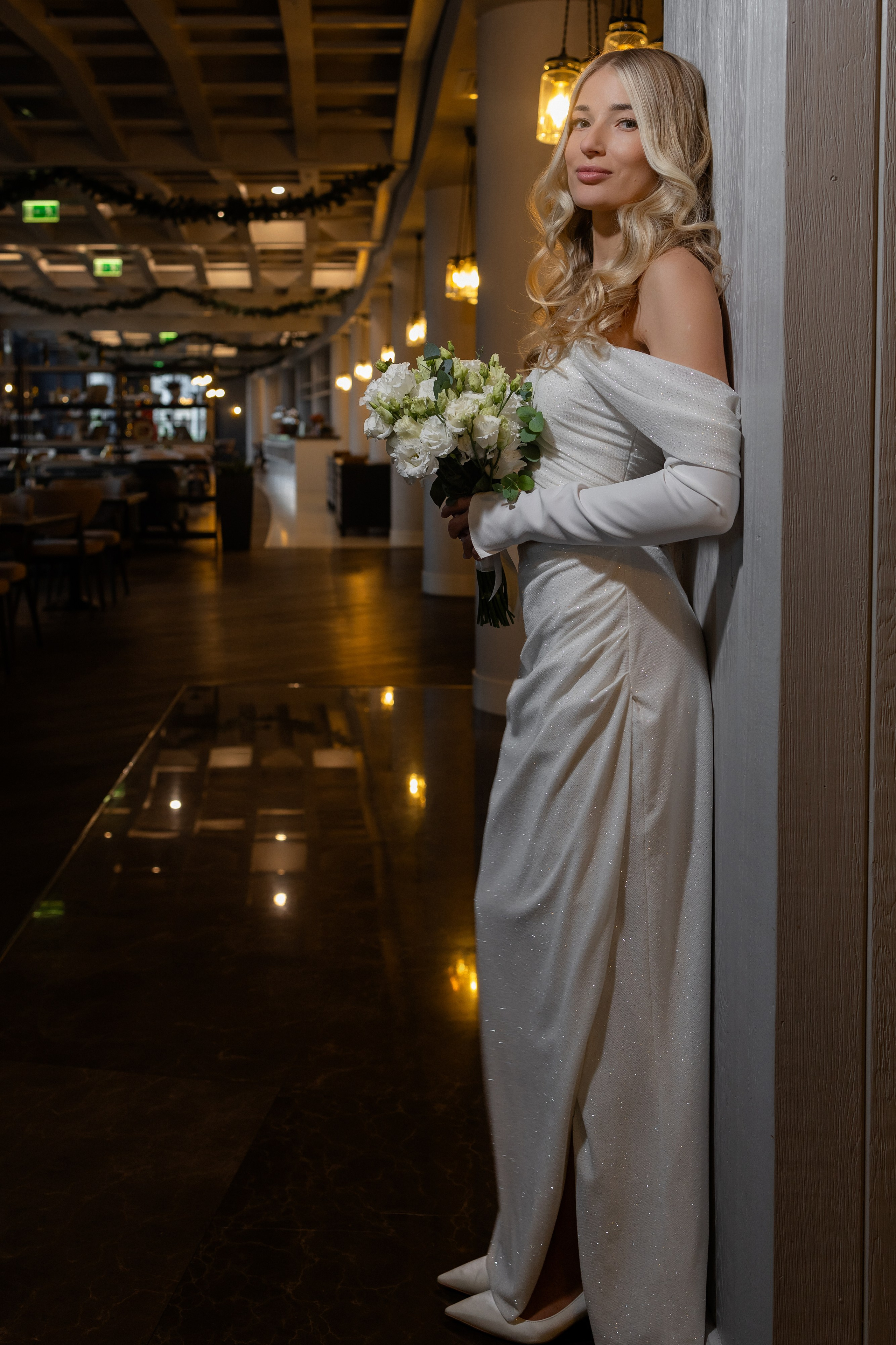 Свадебная фотосессия в отеле Марриот в Минске (Minsk Marriott Hotel). Свадебный фотограф в Минске/Беларуси Сергей Спиридонов