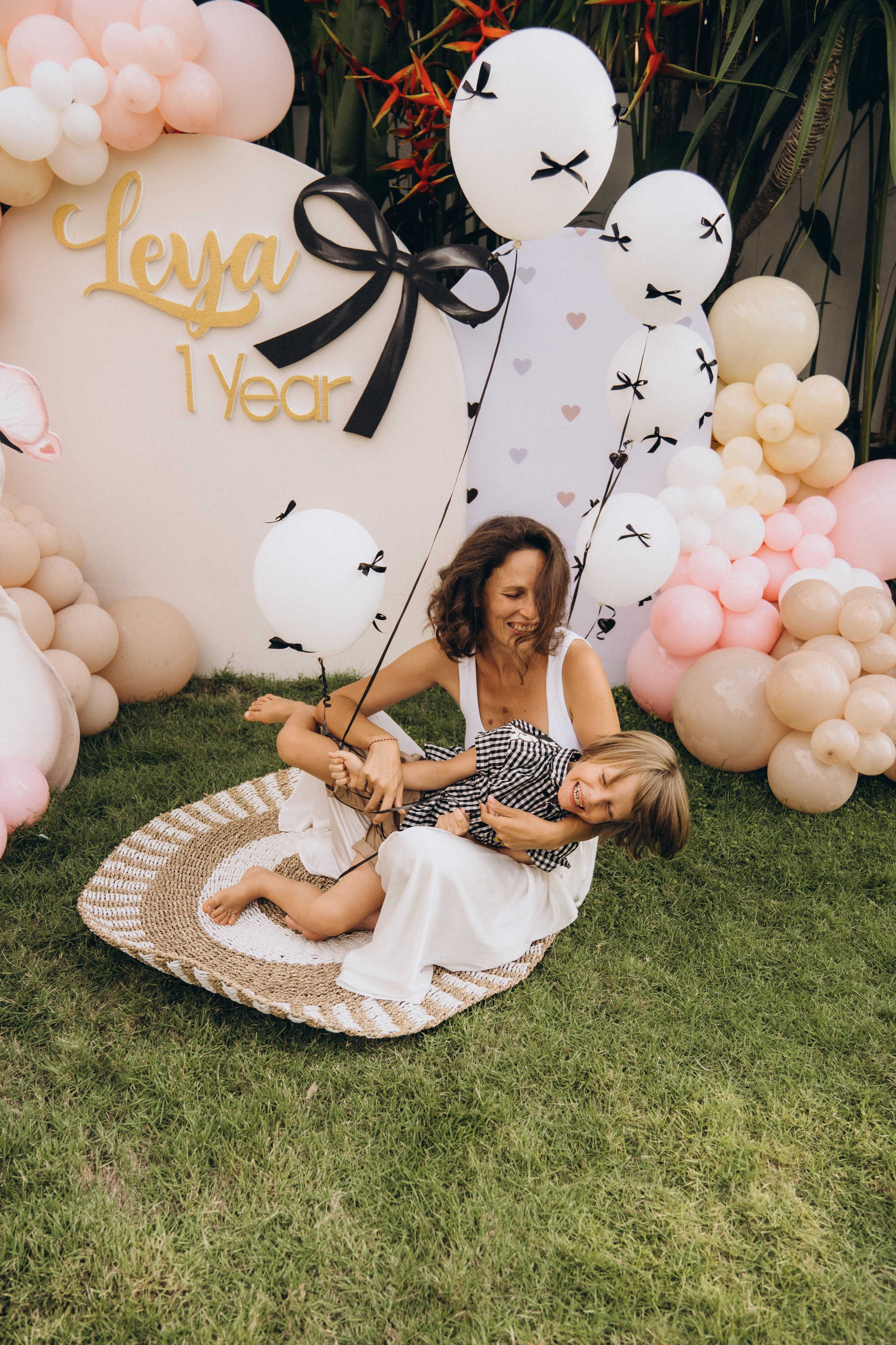 Gleb, Ira, Sonya, Kirill & Leya. Olga Antipova — photographer