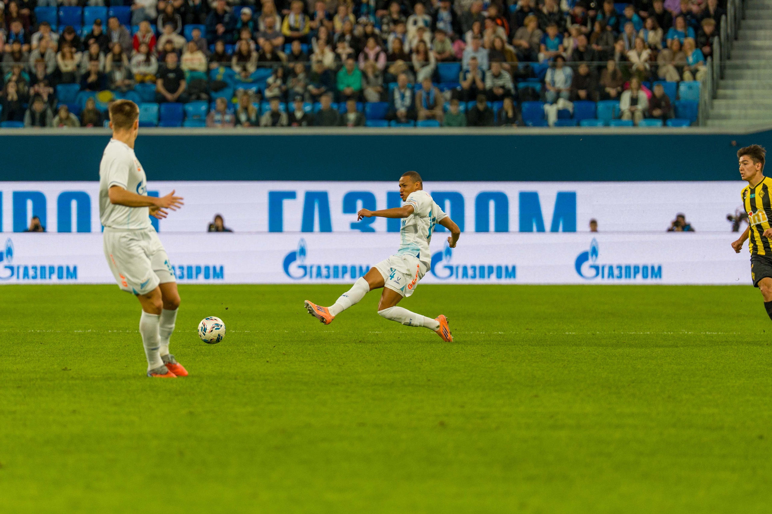 Зенит — Кайрат: фотогалерея товарищеского матча в Санкт-Петербурге | Антон Гауф. Спортивный фотограф в Санкт-Петербурге | Антон Гауф