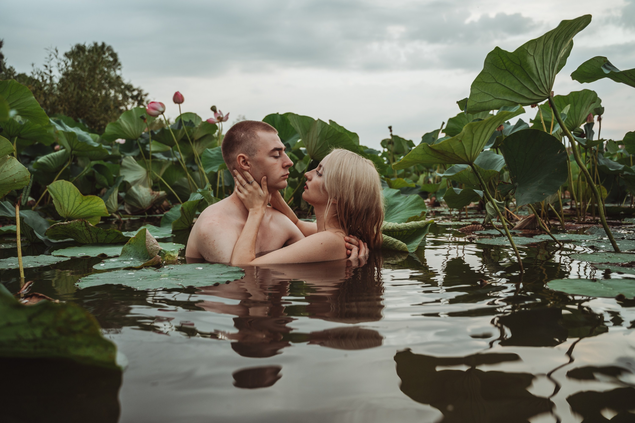 Лав стори фотограф Санкт-Петербург. Свадебный, семейный, портретный, репортажный фотограф в Санкт-Петербурге