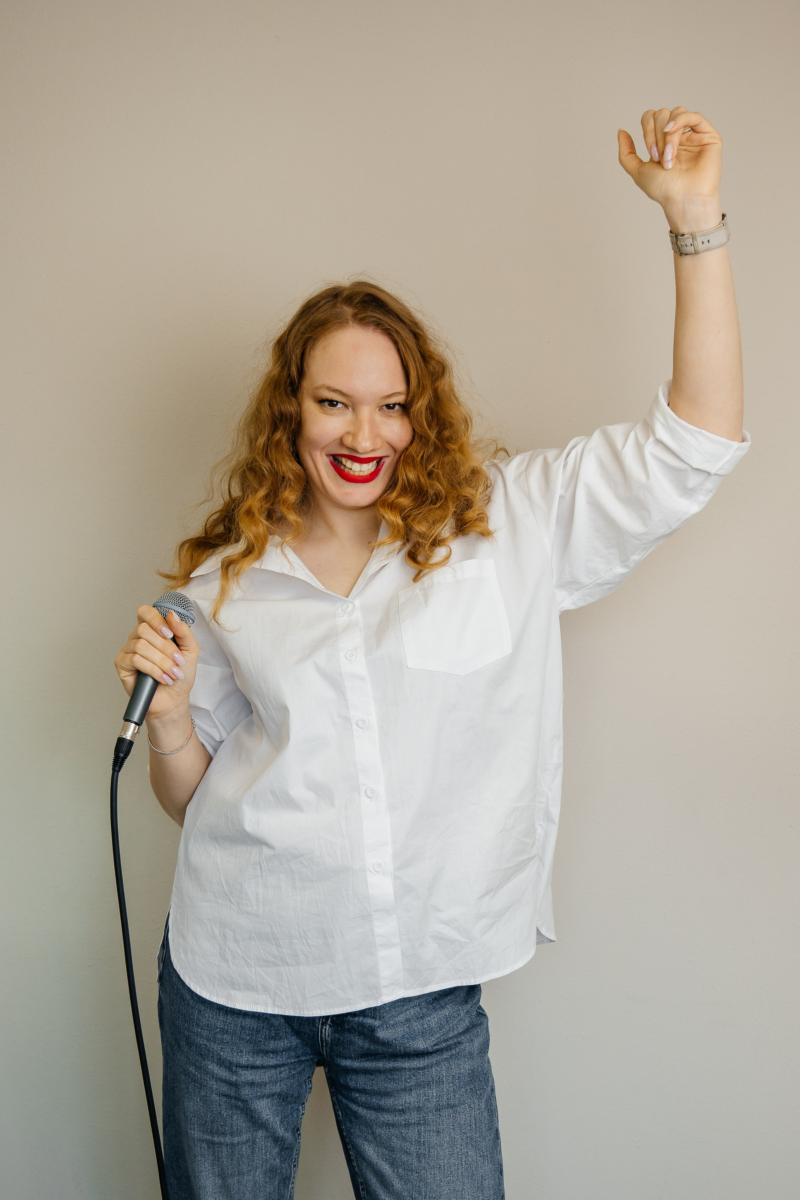 Конент фотографии для вокальной студии. Предметный фотограф в Горячем Ключе Вера Швец