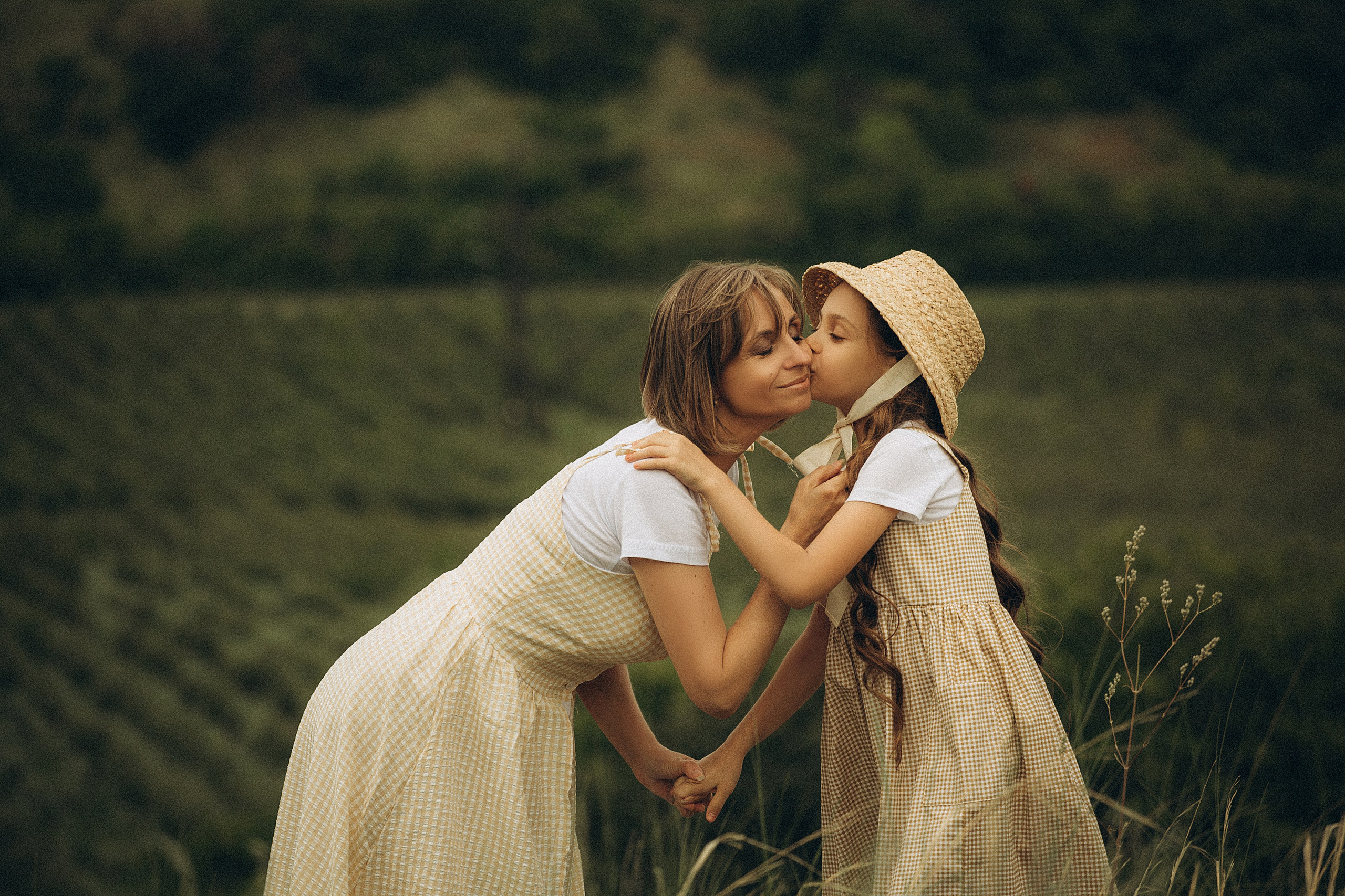Елена и Вика. Свадебный и семейный фотограф в Саратове Виолетта Привалова