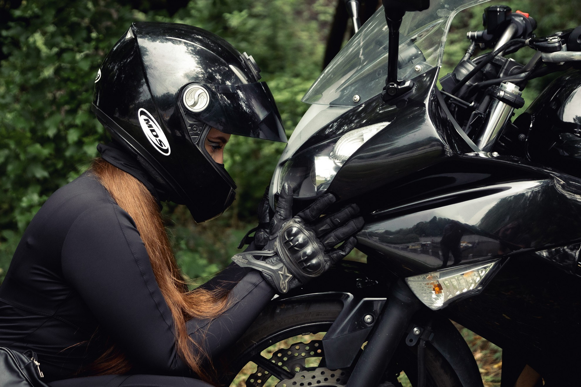 Портрет с мото. Свадебный и репортажный фотограф в Москве и Московской области