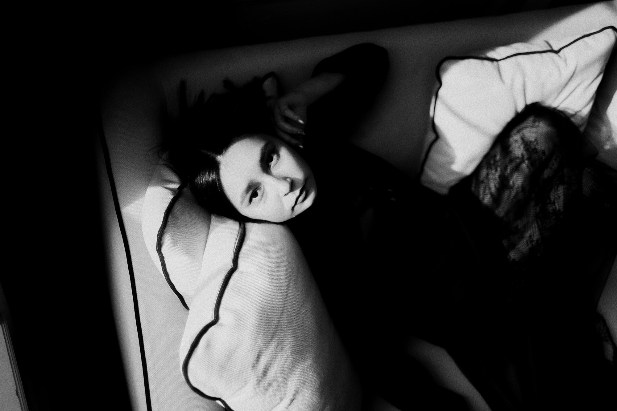 Женский портрет в Тюмени: Диана в студии Fineart | Фотограф Дарья Мустафина. Портретный фотограф Тюмень Дарья Мустафина