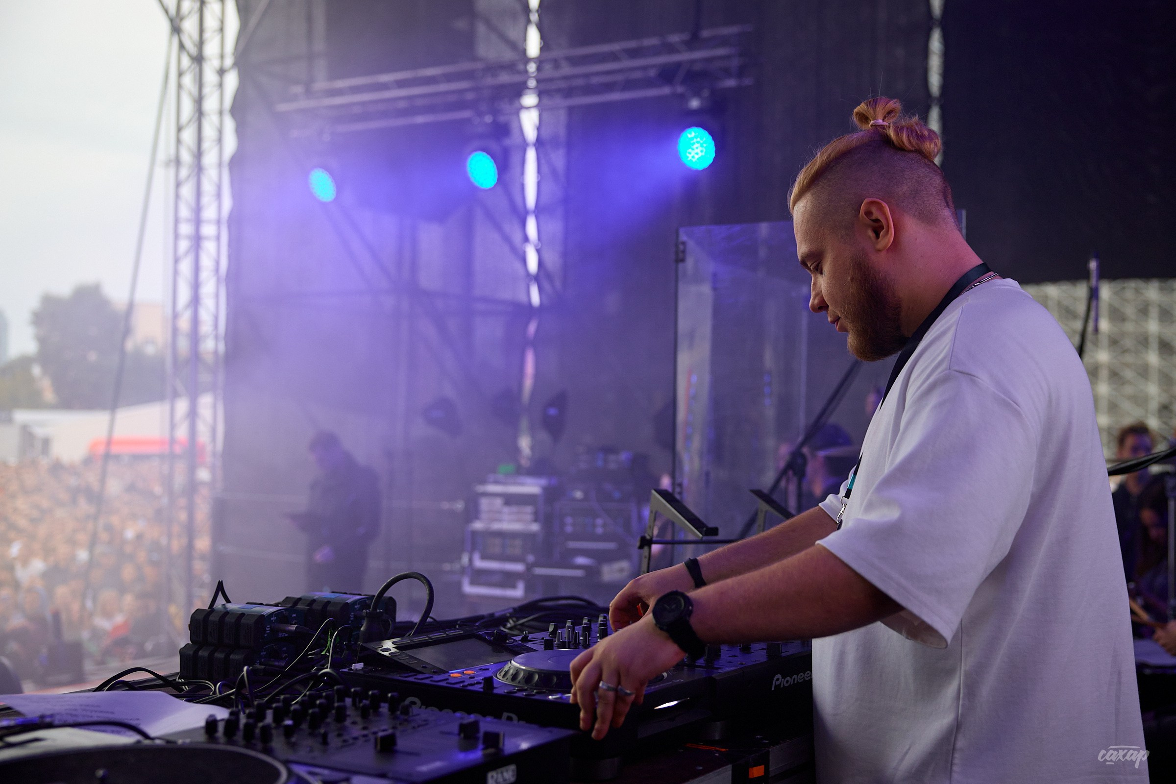 Ак-47, Витя АК. Профессиональный фотограф в Екатеринбурге Юра Сахар