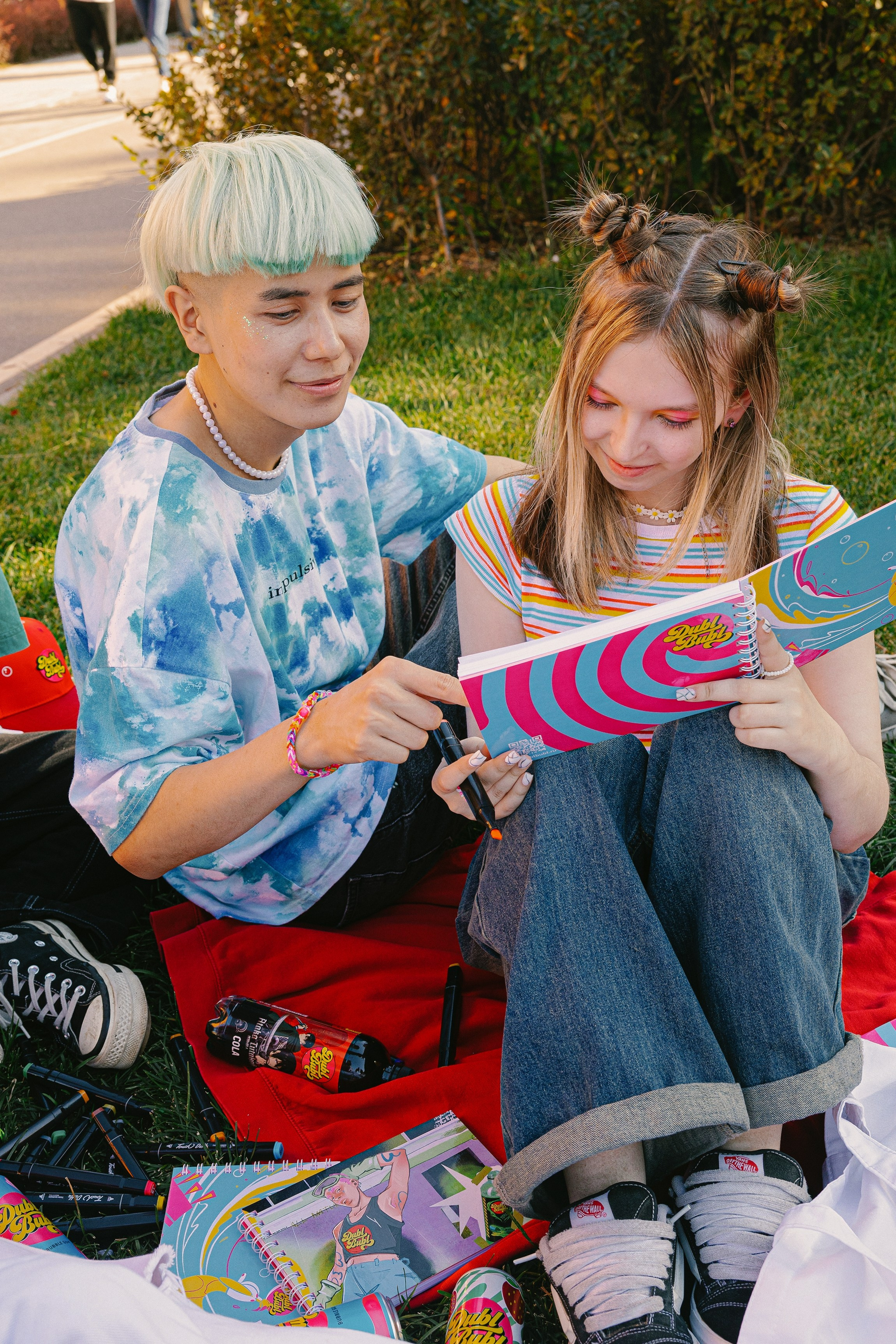 Продуктовая съемка Красногорск, фотосъёмка товара, съемка на маркетплейсы, контент для соцсетей, рекламная съемка напитков, фудфотограф Москва и СЗАО, Митино, Истра, Нахабино, сет дизайн, rich контент, съемка продукта с моделью молодежью, продуктовая съемка в стилистике