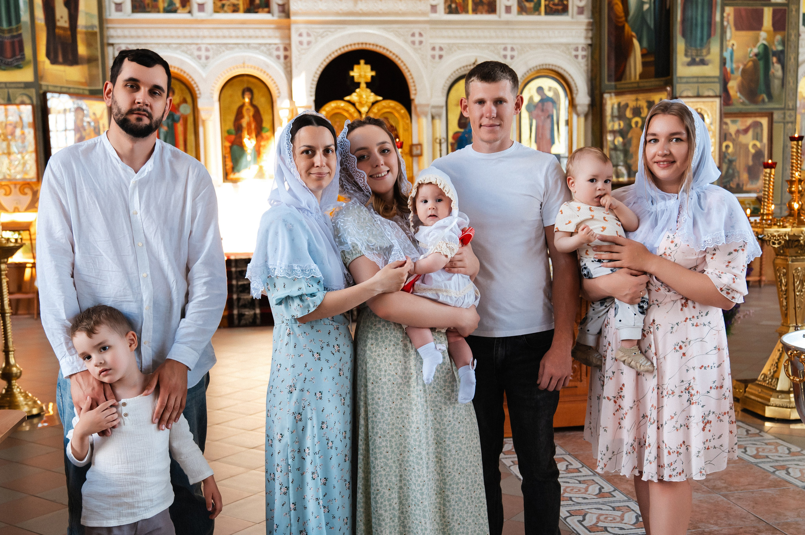 Таинство Крещения Дарьи (Храм Преполовения Пятидесятницы). Фотограф Ярута Оксана / Ростов-на-Дону