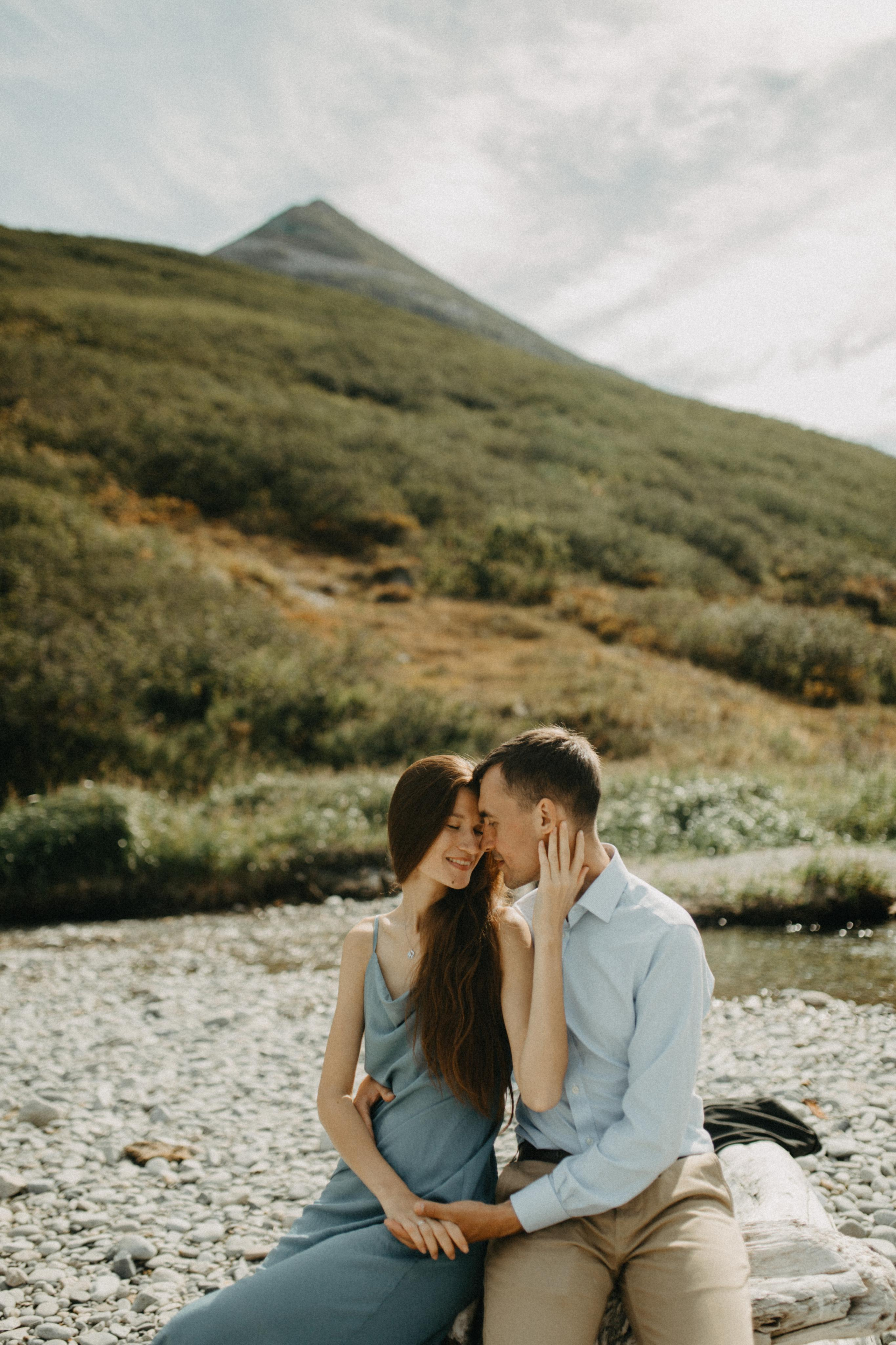 Николай и Марьям. Бухта Русская. Свадебное фото и видео на Камчатке. Туристические маршруты