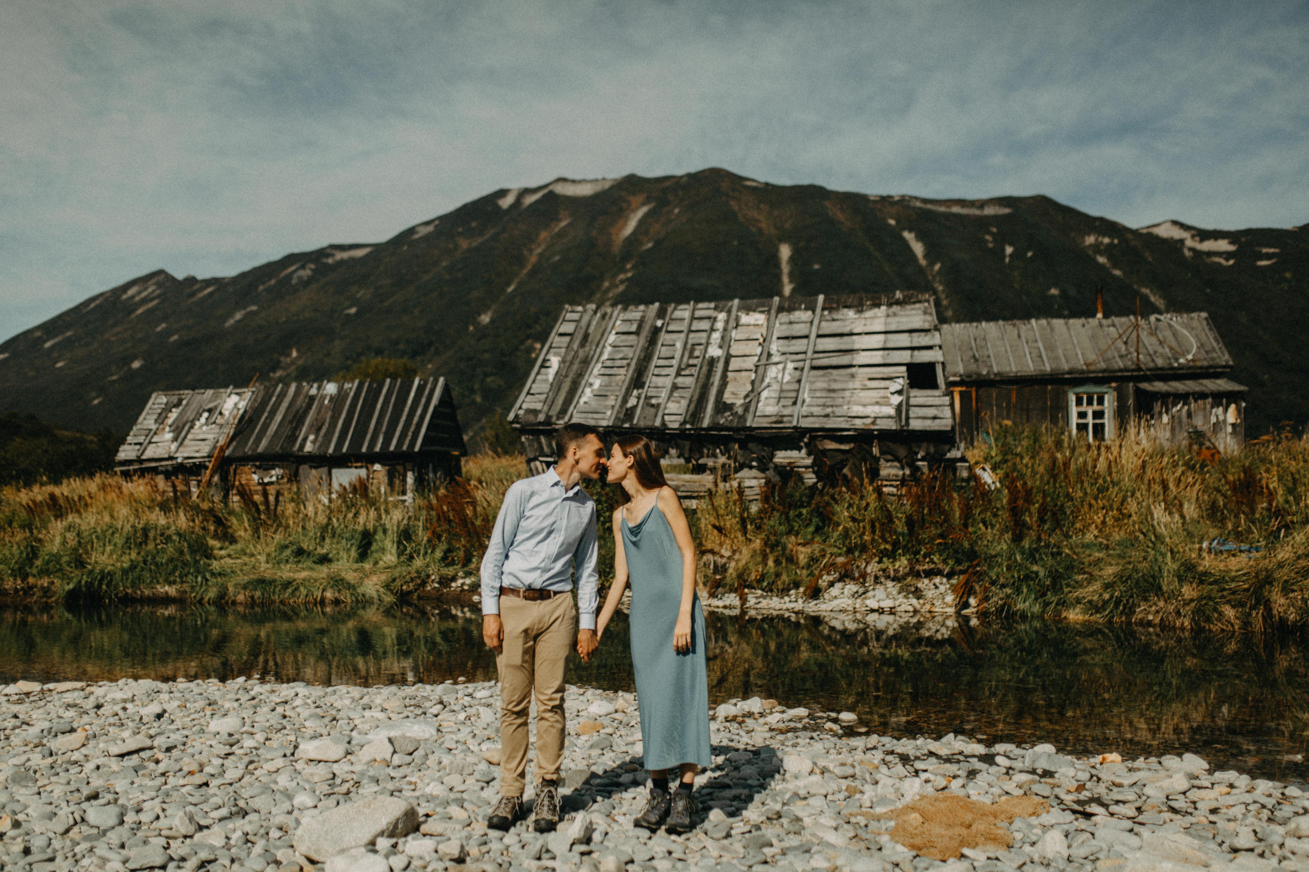 Николай и Марьям. Бухта Русская. Свадебное фото и видео на Камчатке. Туристические маршруты