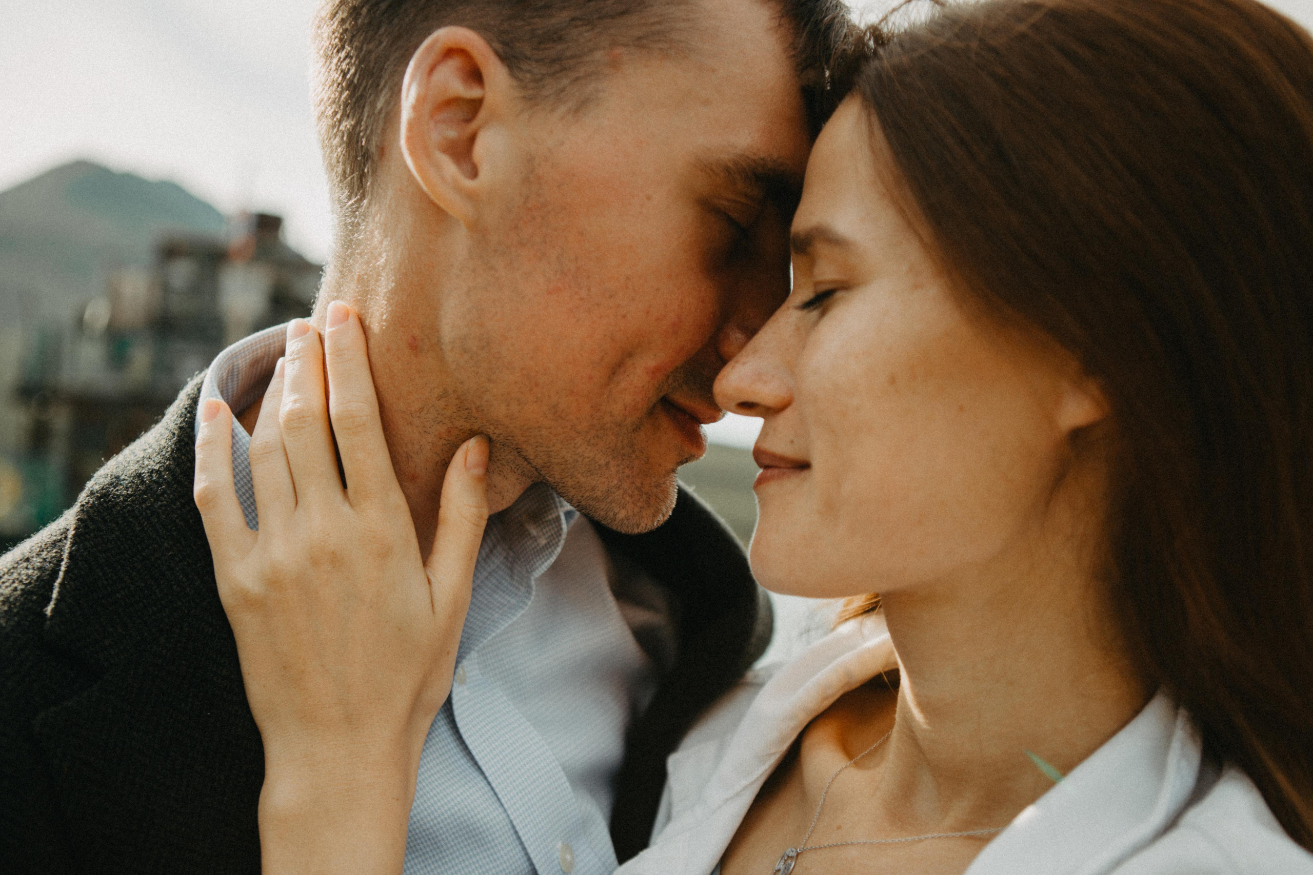 Николай и Марьям. Бухта Русская. Свадебное фото и видео на Камчатке. Туристические маршруты