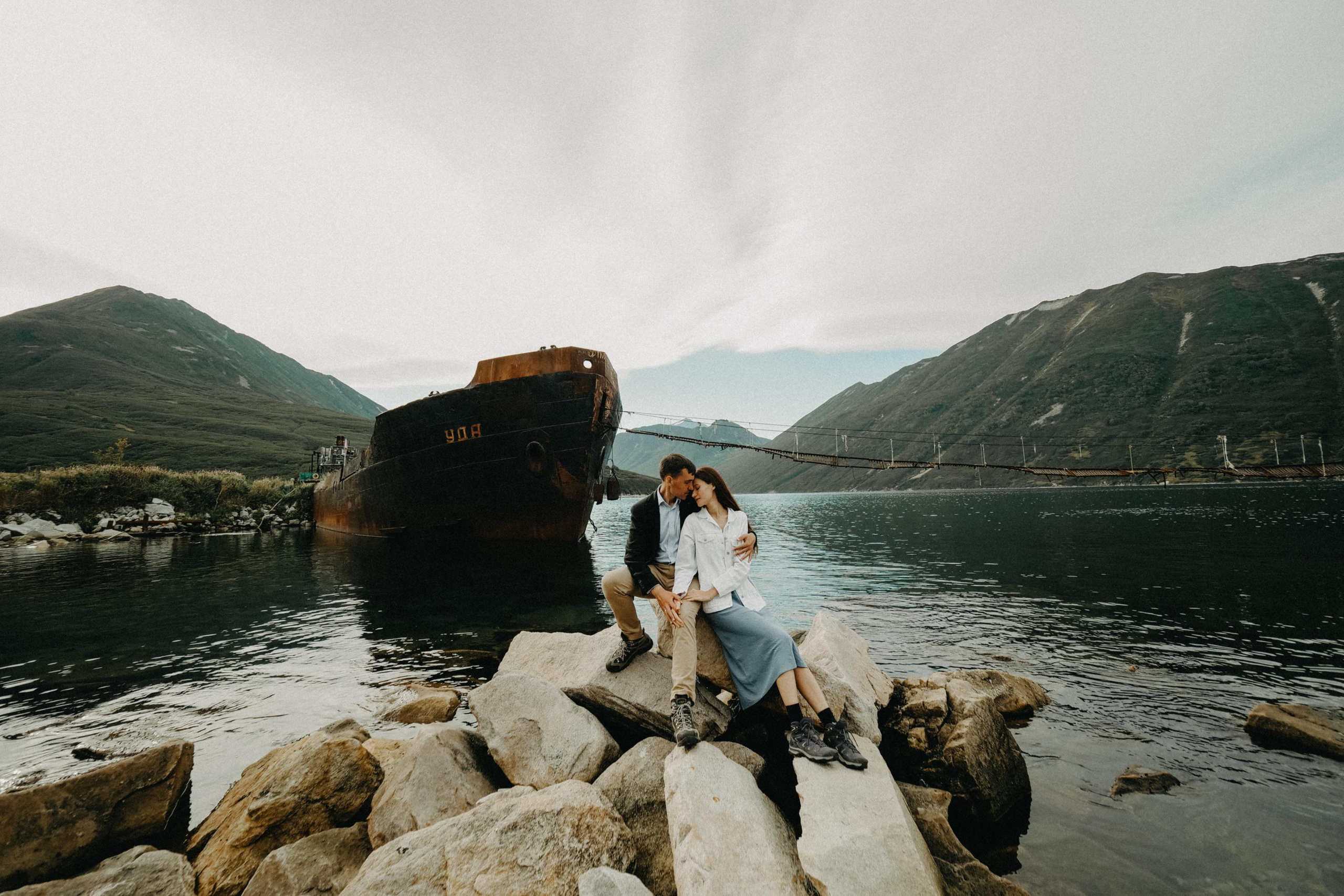 Николай и Марьям. Бухта Русская. Свадебное фото и видео на Камчатке. Туристические маршруты