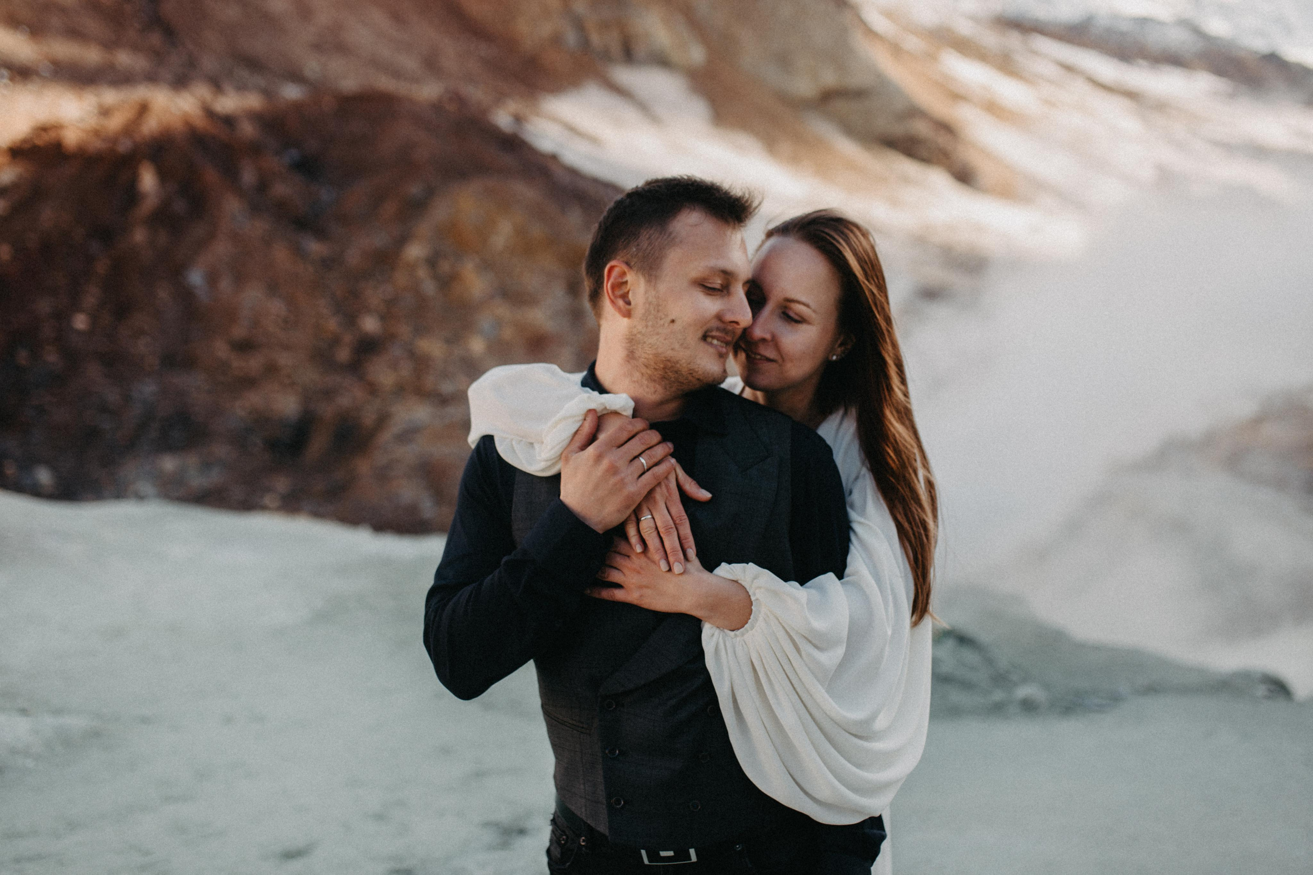 Мутновский вулкан. Федор и Ольга. Свадебное фото и видео на Камчатке. Туристические маршруты