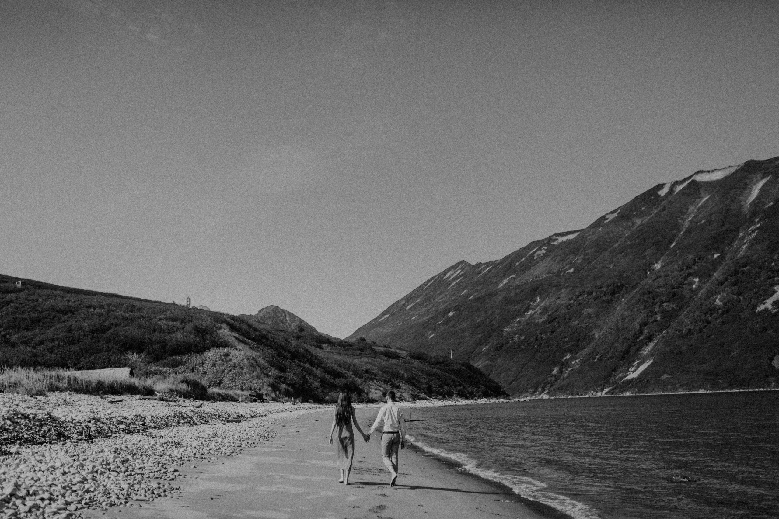 Николай и Марьям. Бухта Русская. Свадебное фото и видео на Камчатке. Туристические маршруты