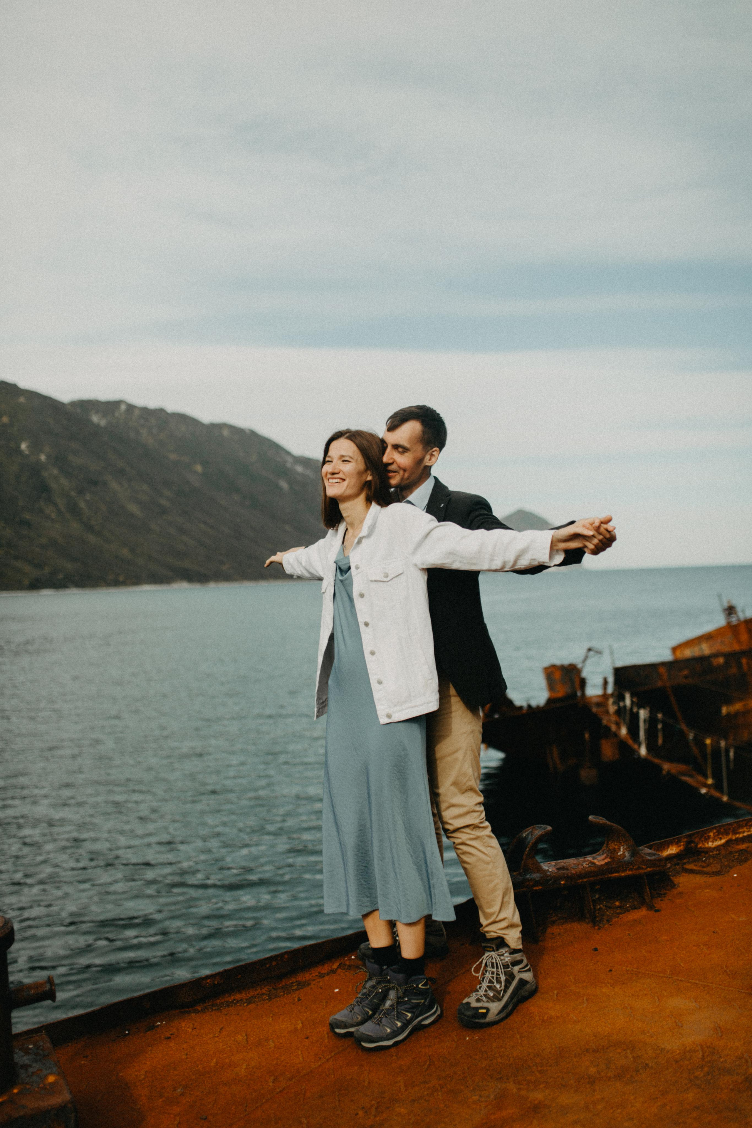 Николай и Марьям. Бухта Русская. Свадебное фото и видео на Камчатке. Туристические маршруты