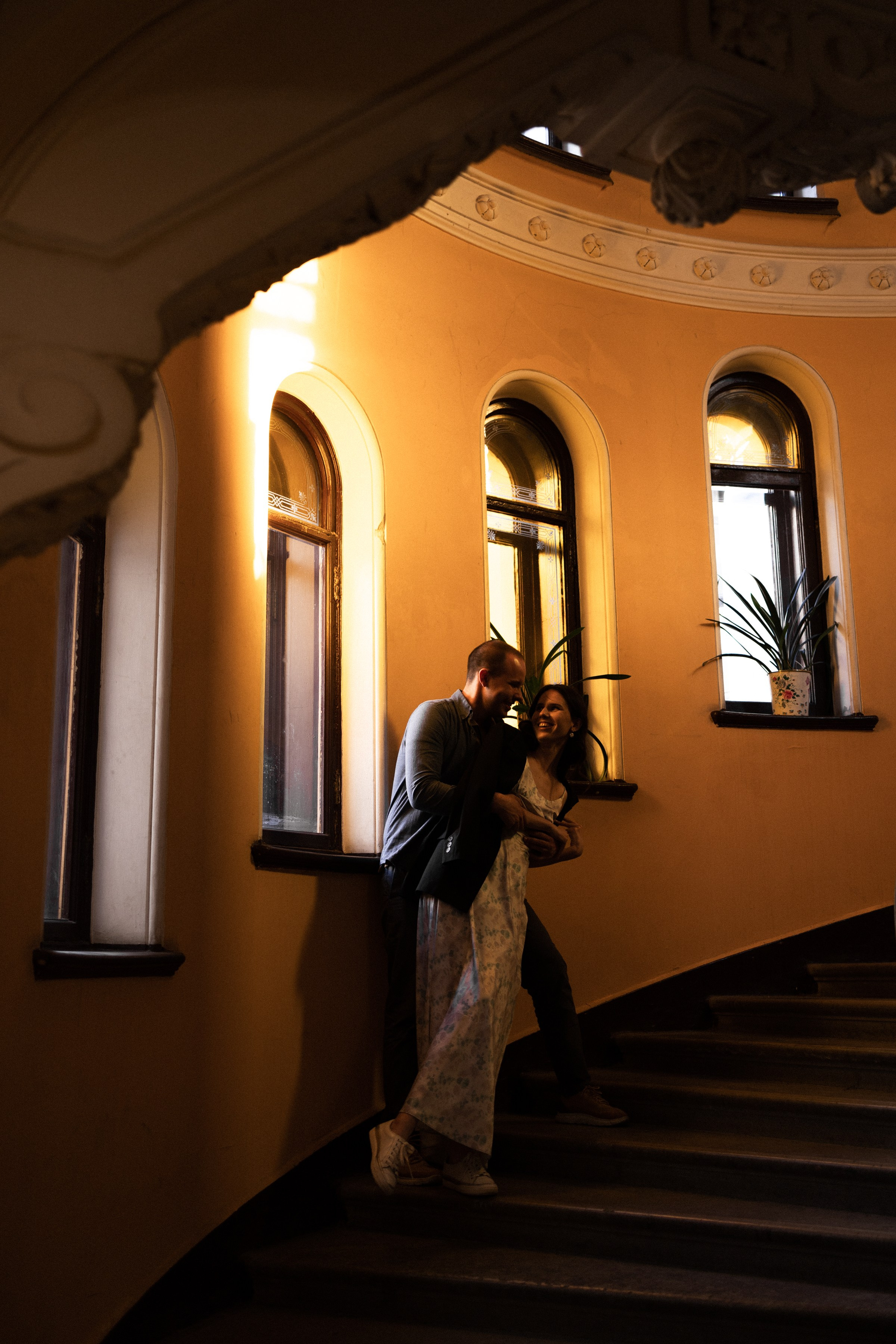 Парадная для двоих. Портретный фотограф СПб, бизнес-портрет, контент-фотосессия