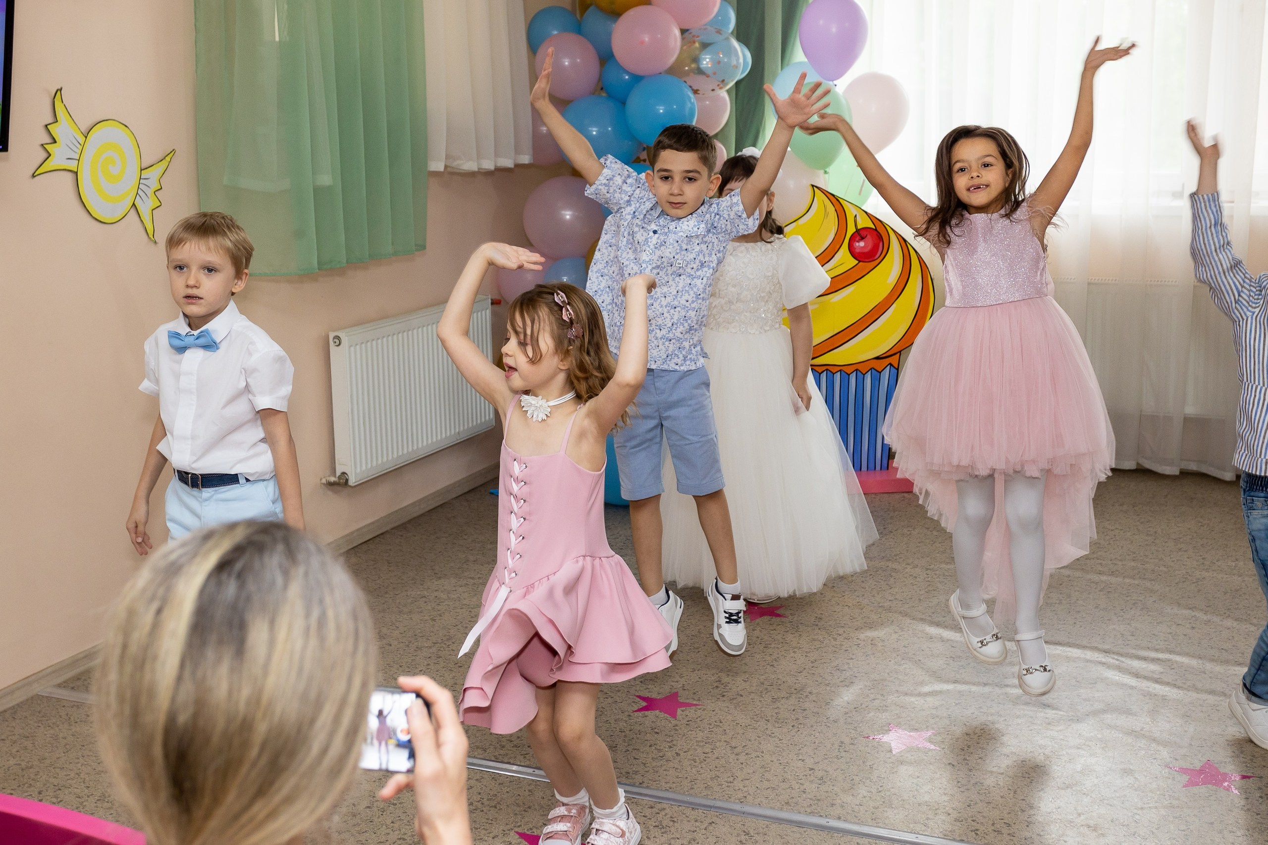 Выпускной Детский сад, 2 часа, 8000. Выпускные альбомы Майкоп, Краснодар Елена Золотарева