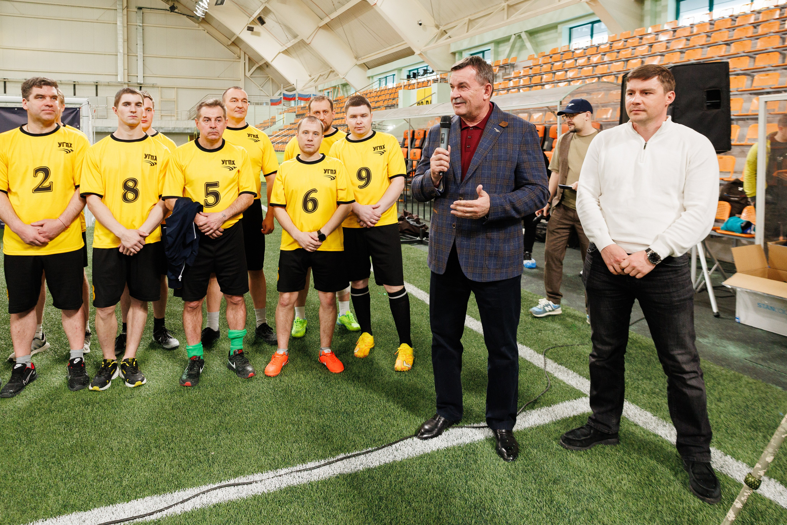 Фотограф на корпоративный футбольный турнир. Контент для бизнеса в Екатеринбурге Полдень Медиа