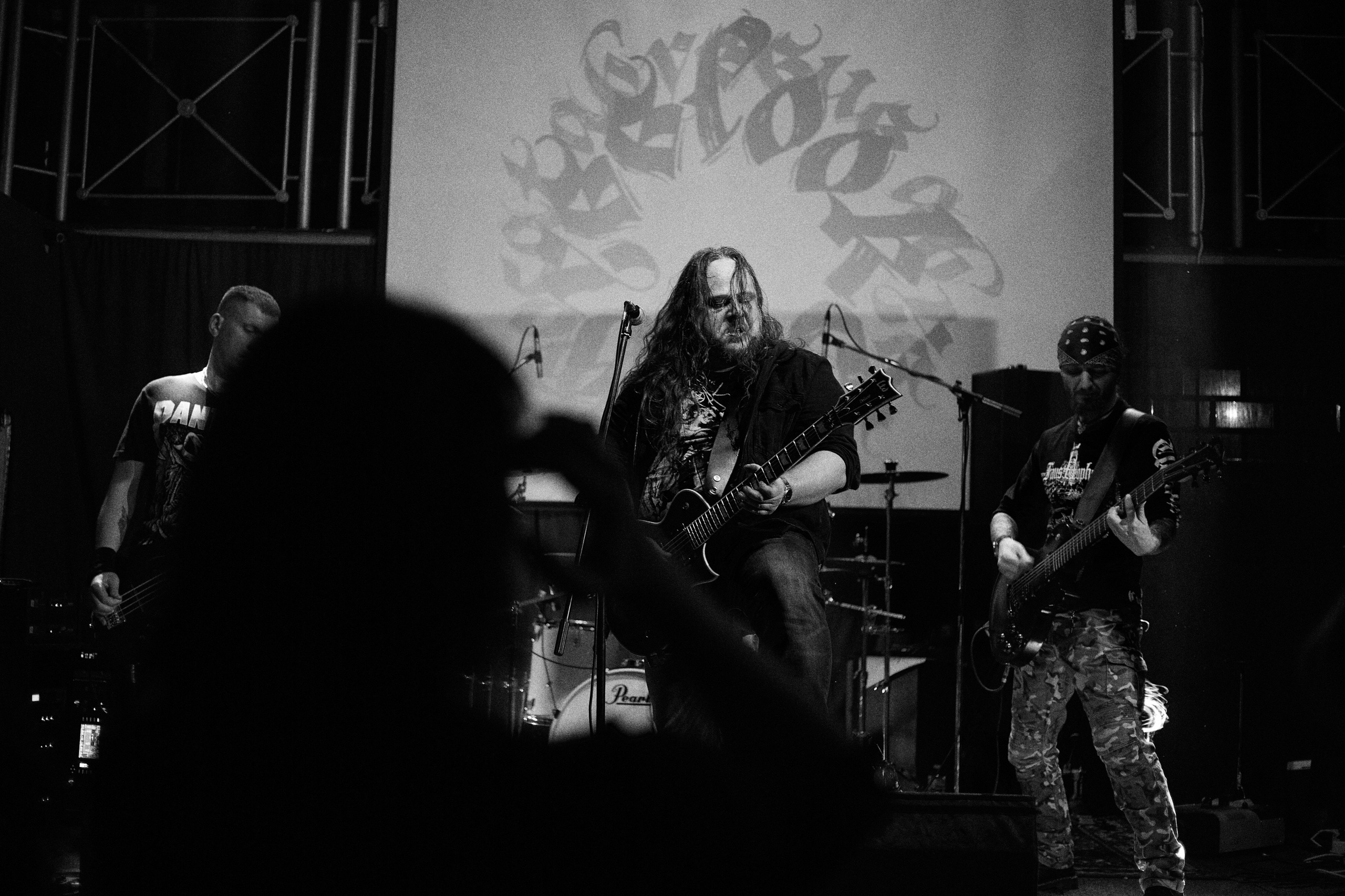 2023-11-03. Abysslooker