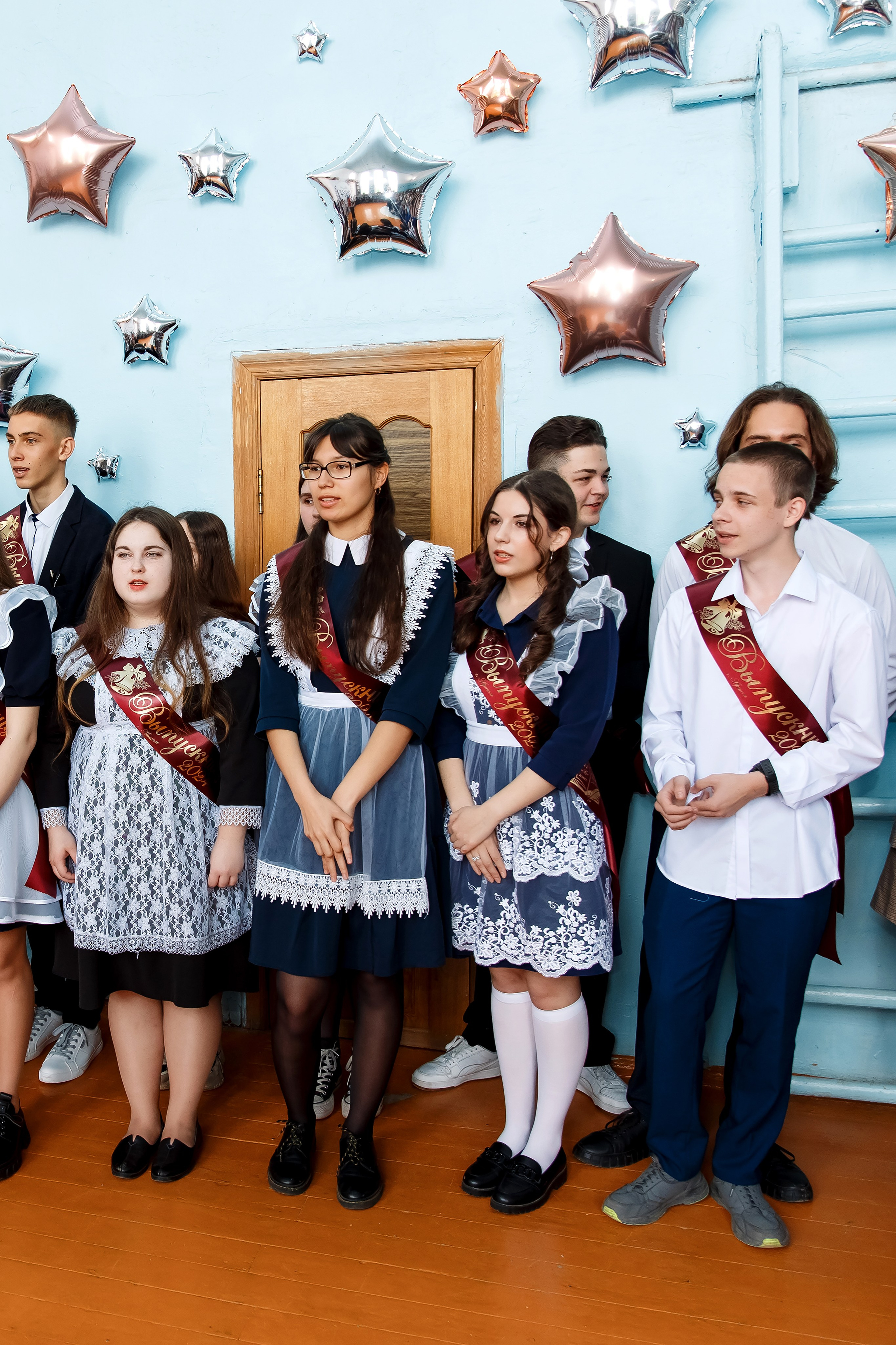 11 класс Последний звонок. Фотограф Любовь Корниенко, Примоский край