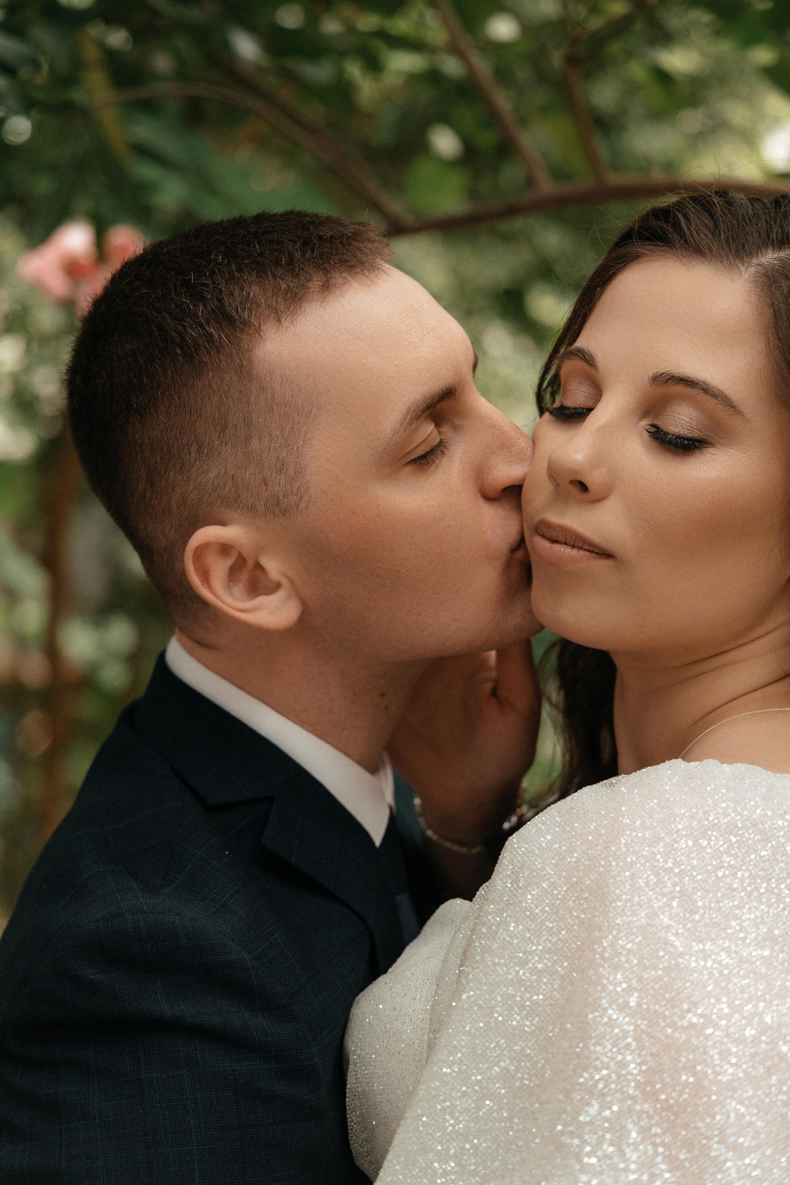 Дерзко и со вкусом. Артём Бачурин — свадебный фотограф Воронеж