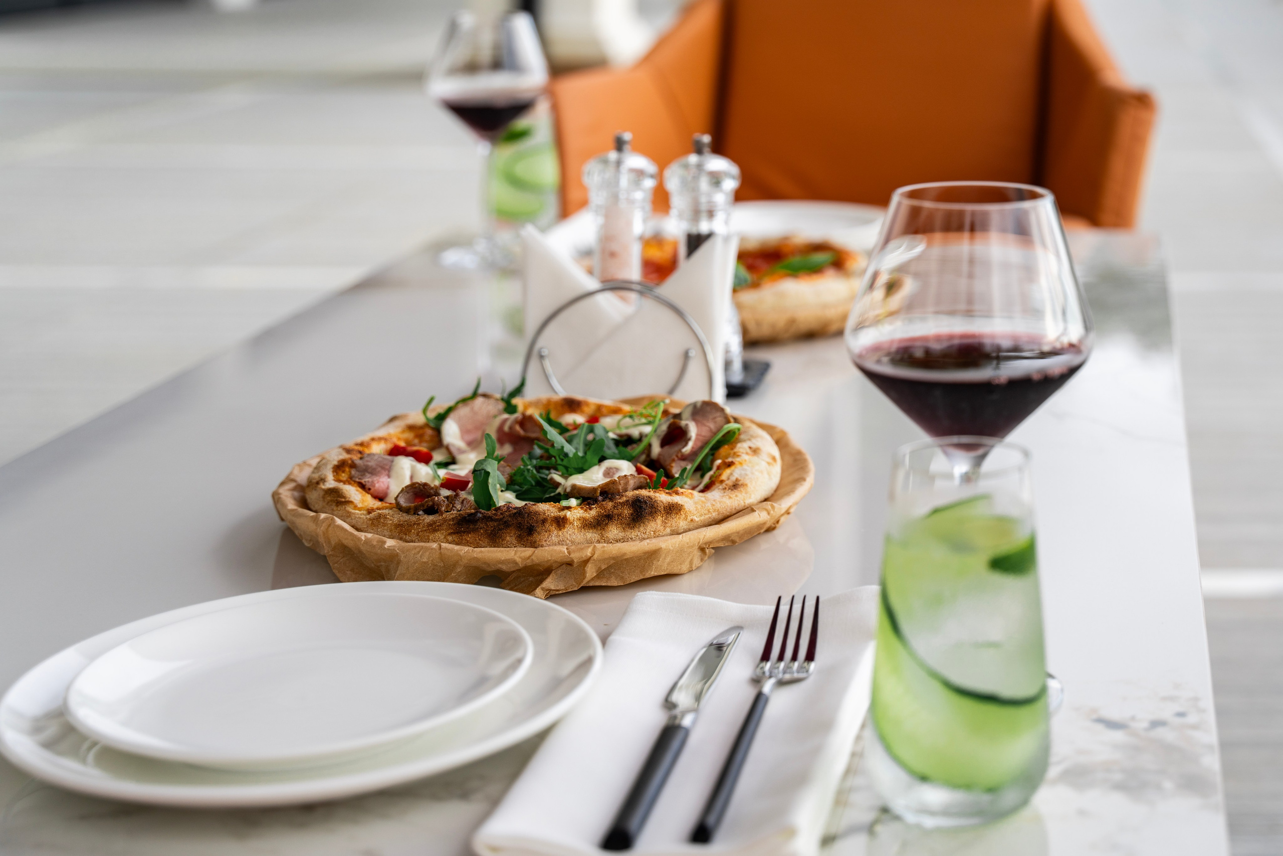 Отель Юпшара. Главная