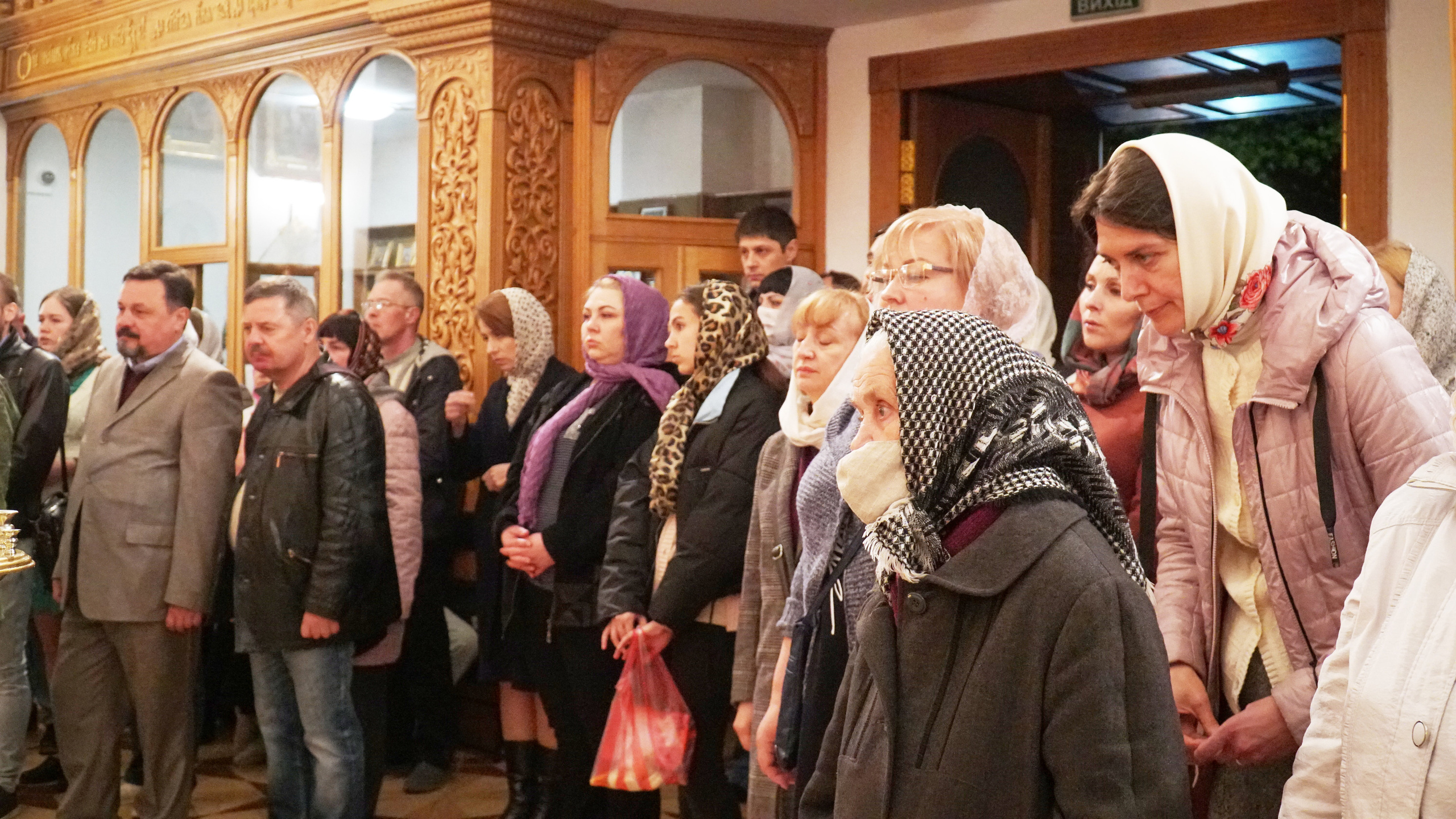 Пасха 2021 в Храме Святого Апостола Андрея Первозвонного (Донецк). Видеооператор Андрей Сапенок