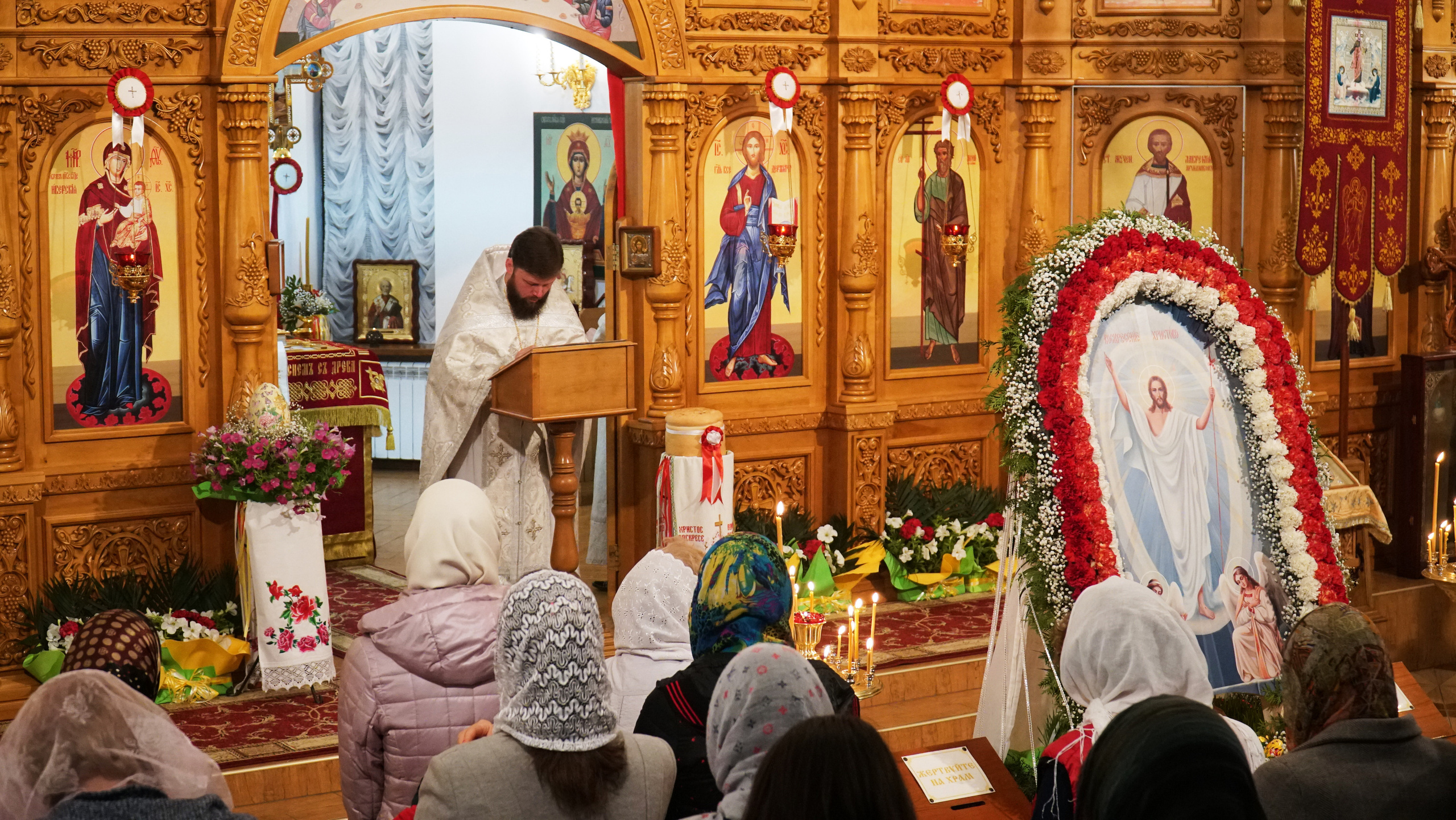 Пасха 2021 в Храме Святого Апостола Андрея Первозвонного (Донецк). Видеооператор Андрей Сапенок