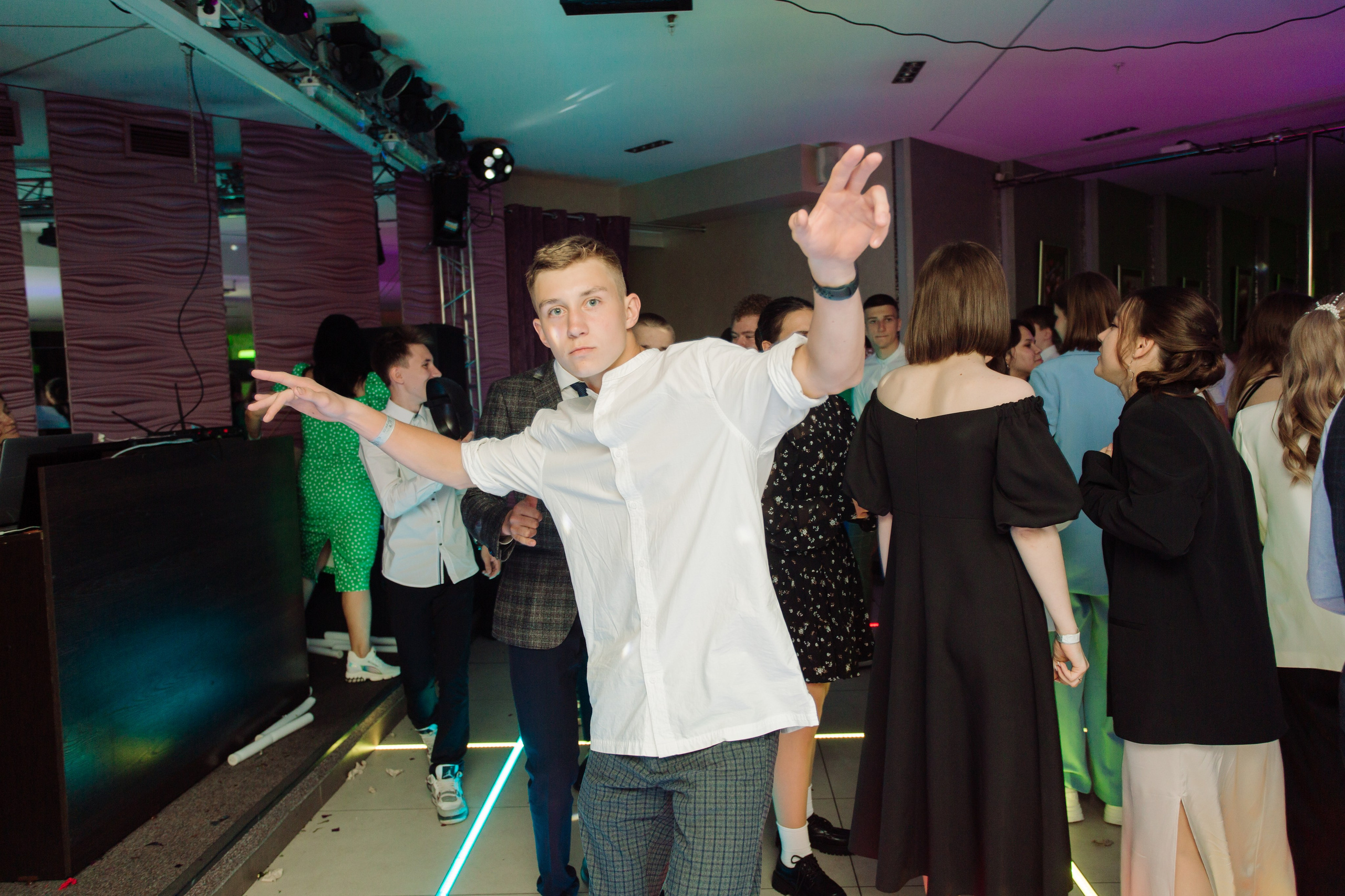 Выпускные старшая школа. Фотограф Южно-Сахалинск