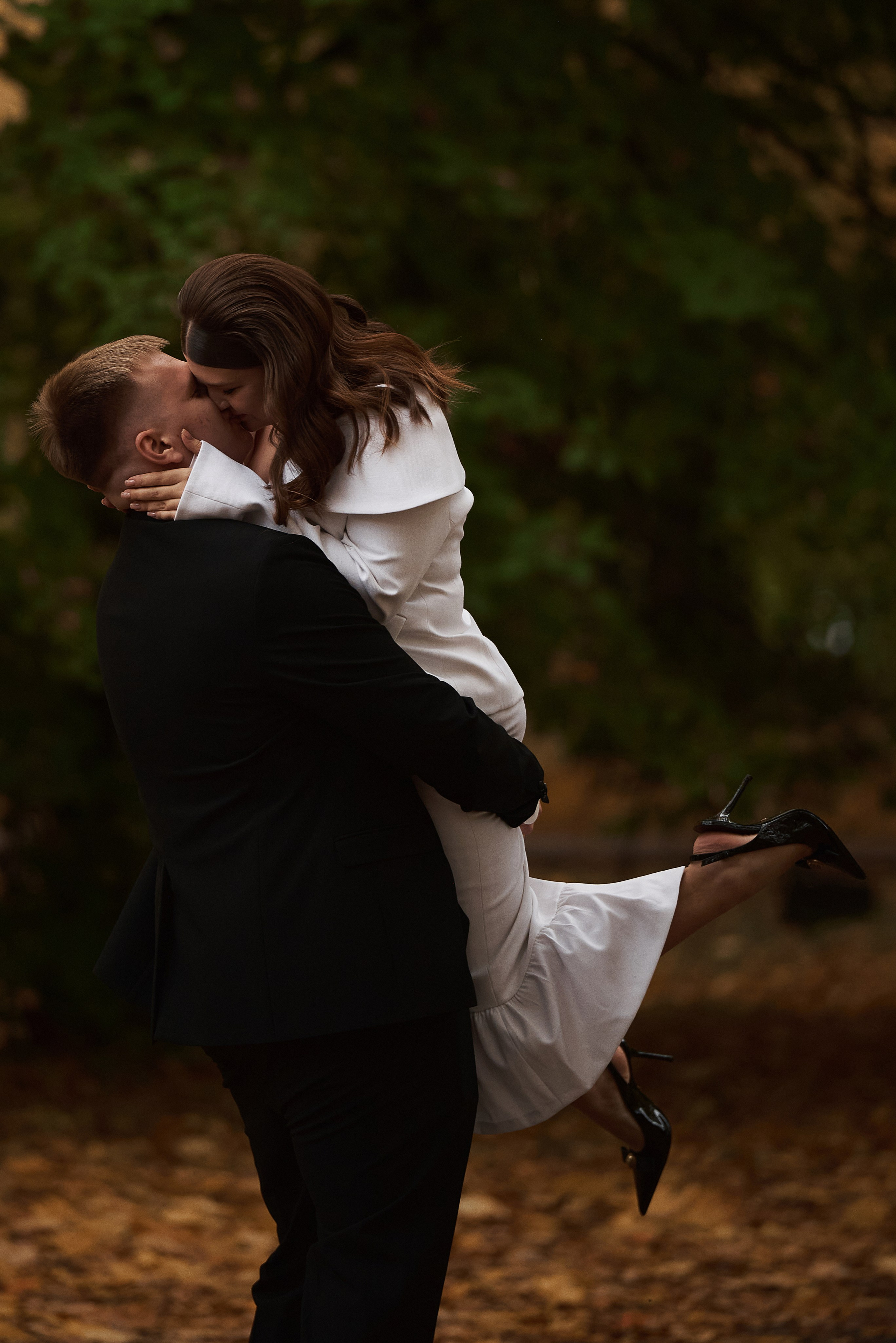 Свадебный фотограф в Брянске - фотограф на свадьбу. Свадебный и портретный фотограф в Брянске Скепская Лилия