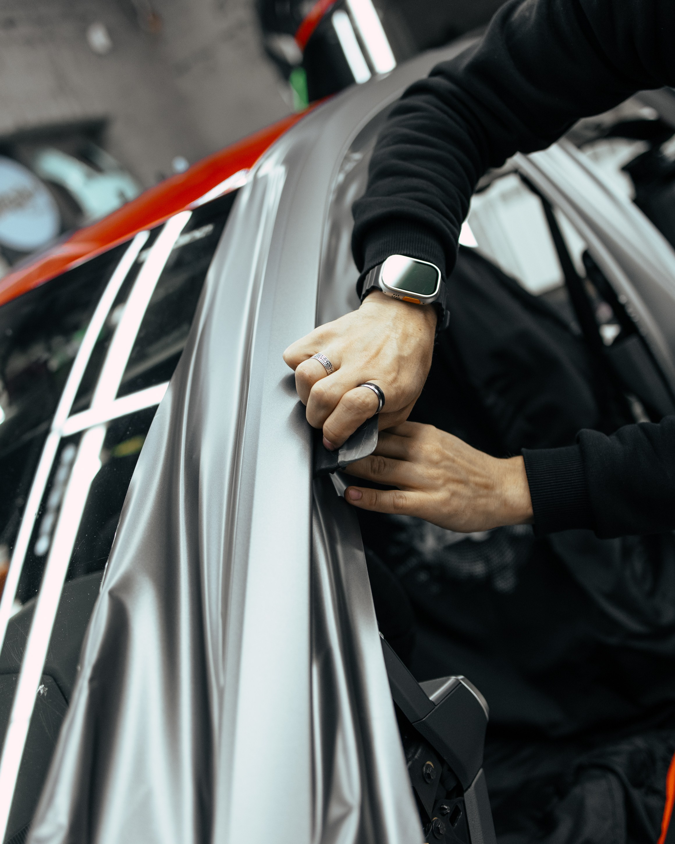 Audi A6 2 раза поменяла цвет, оклейка с проемами в зеленый и преклейка в серый. DeLorein