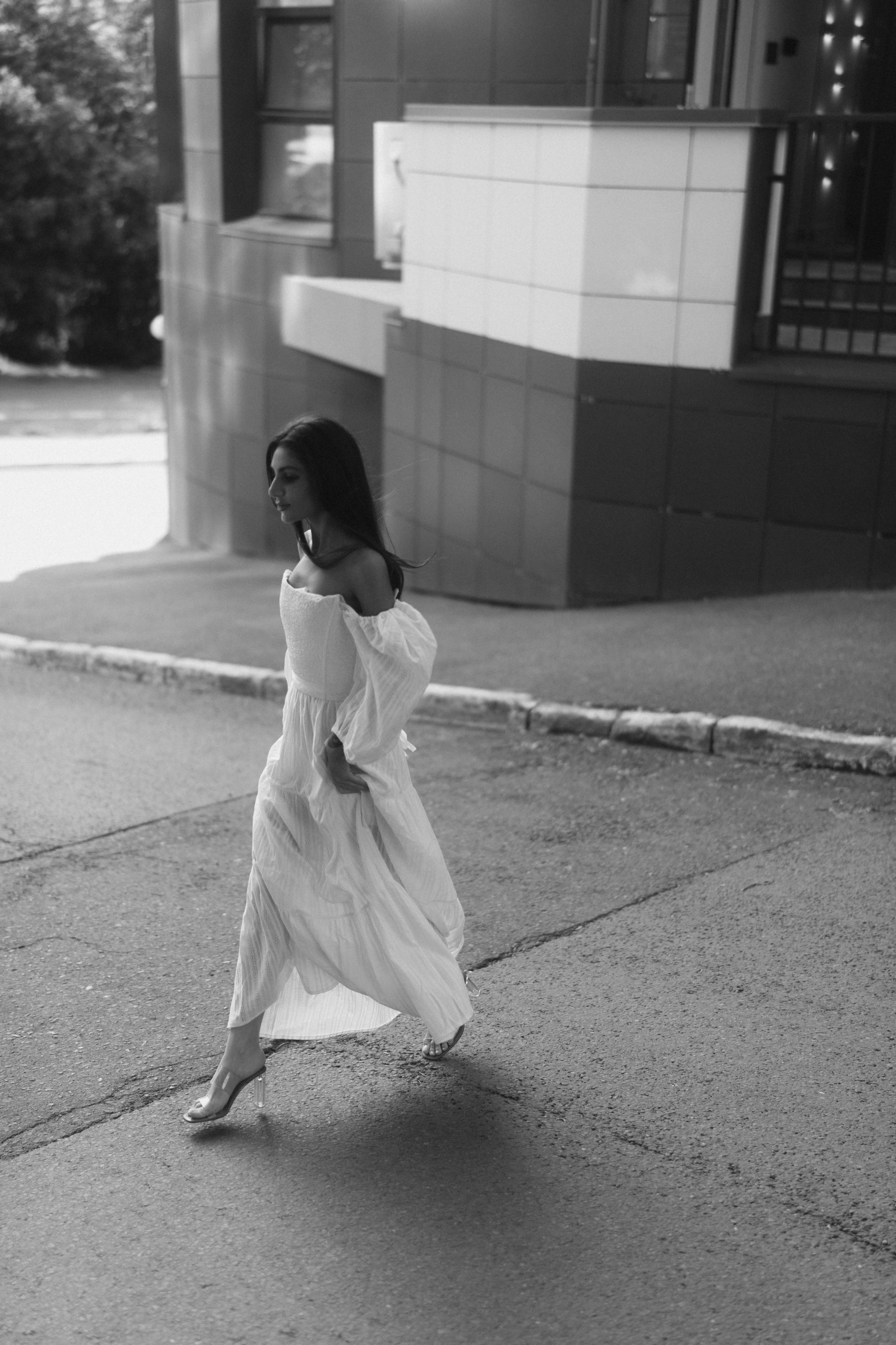 Women's street photo shoot in Kazan - Anton Avanzato